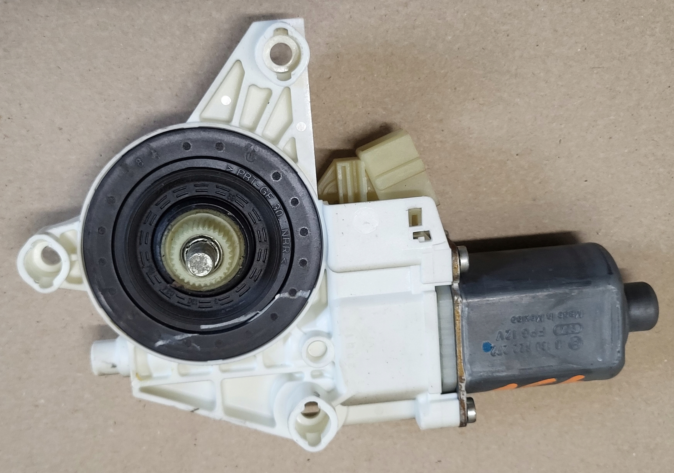 mini motor lifting windows right front MERCEDES ML W164 R 251 OE EUROPA