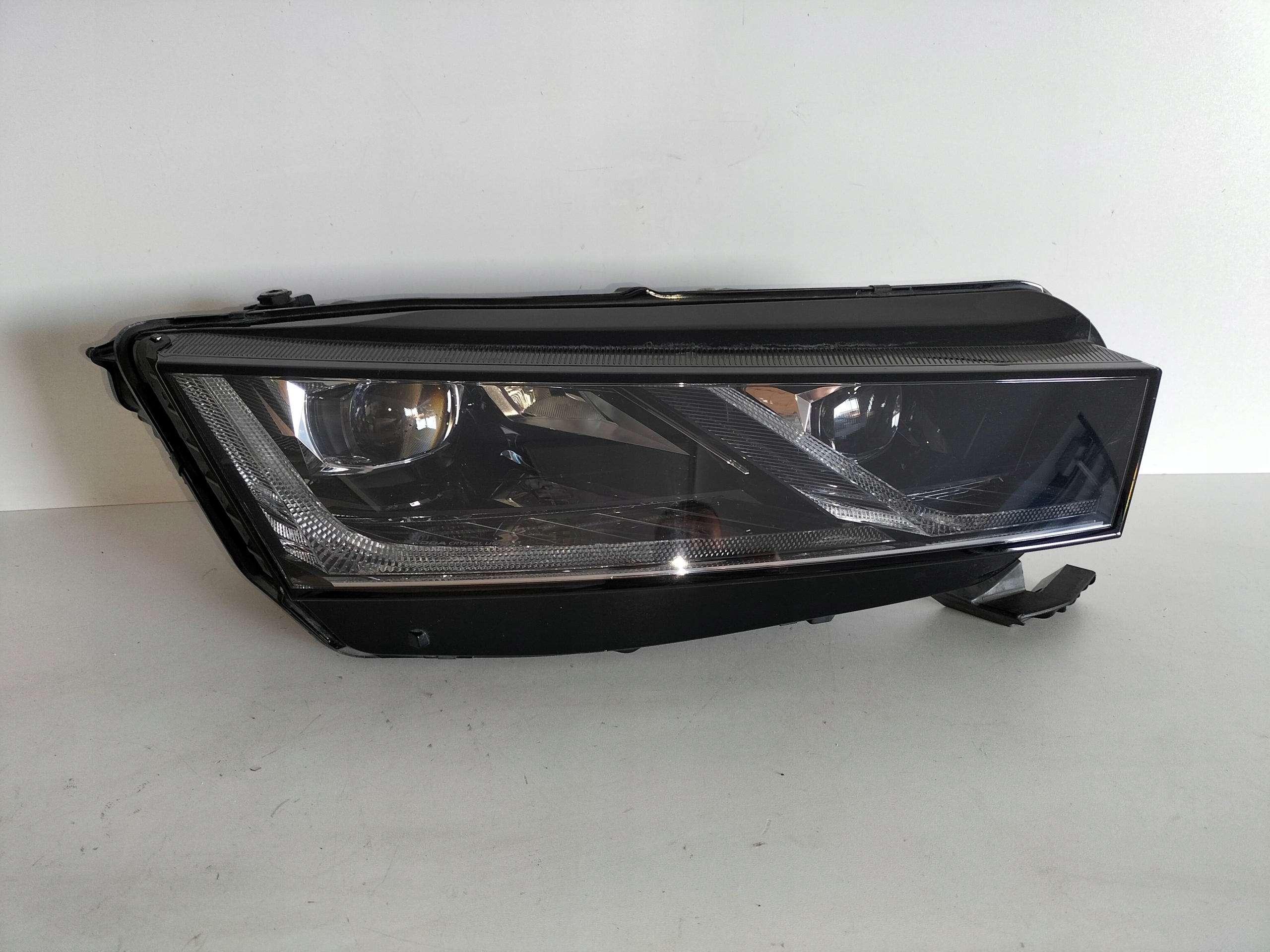 light front reflektor right SKODA OCTAVIA 4 IV 19- FULL LED