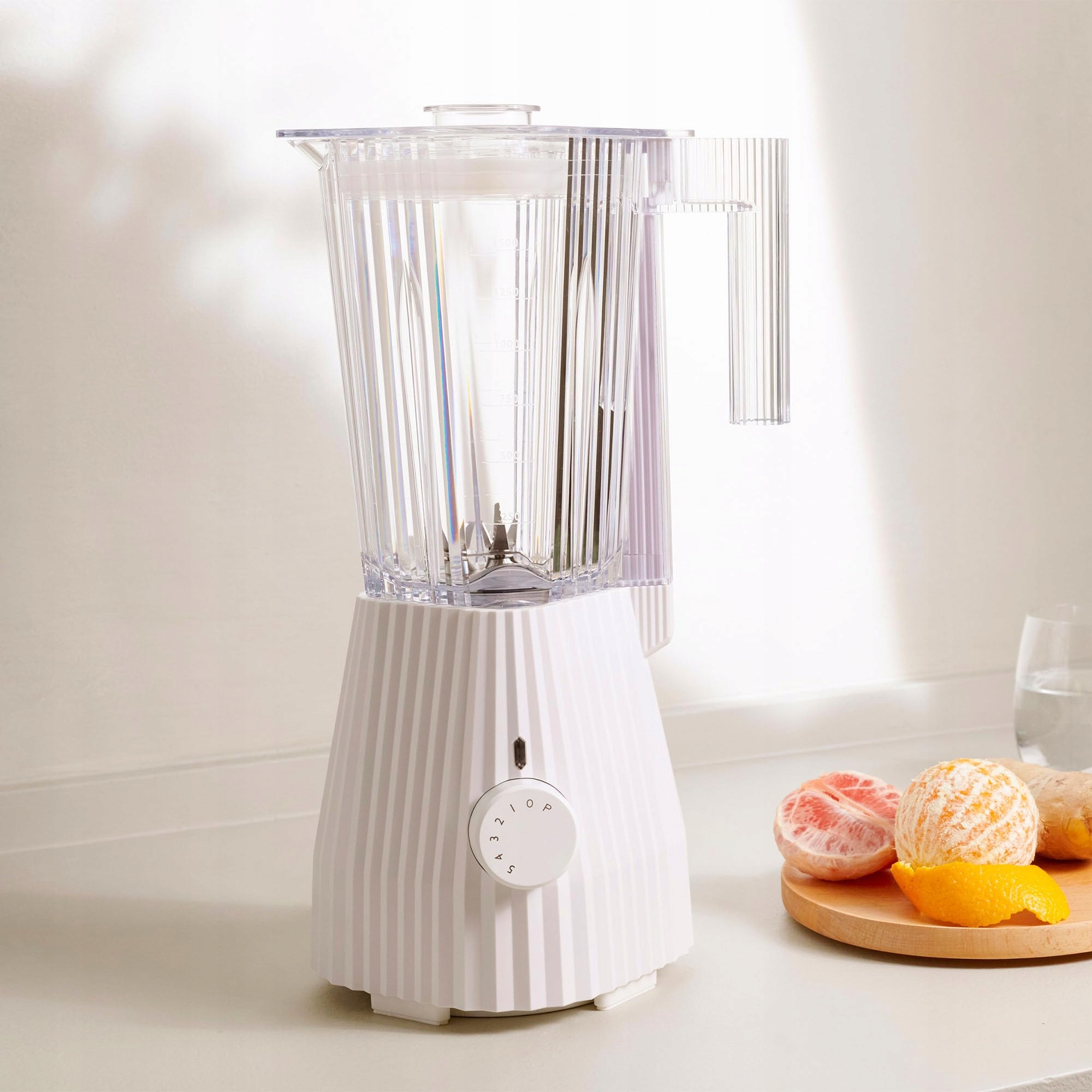 ALESSI Plissé Blender 700W 1,5L Biały Z Termoplastycznego Tworzywa — miniatura 7