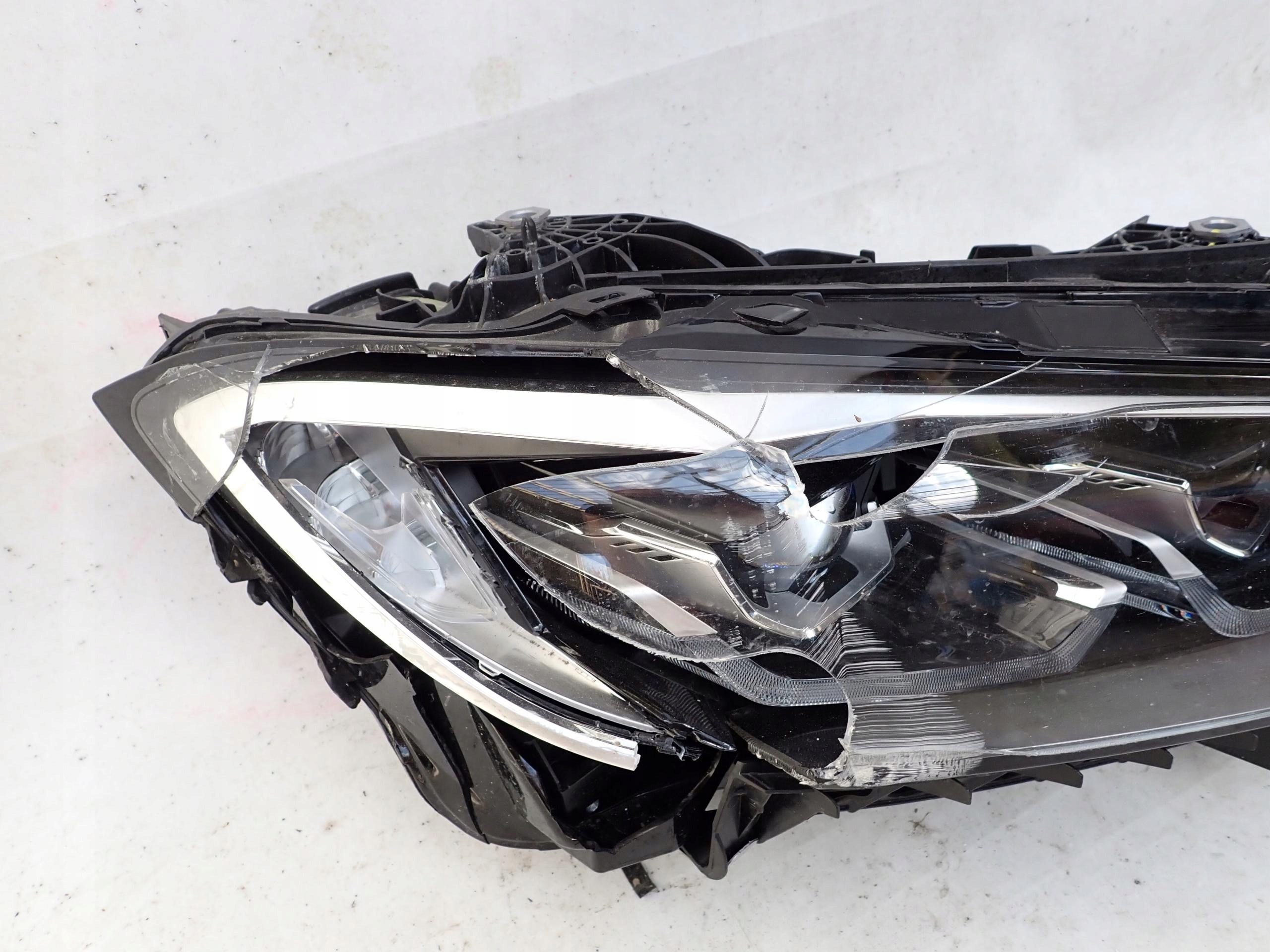 BMW 4 G22 G23 G82 20- light right front front 5A19352-04