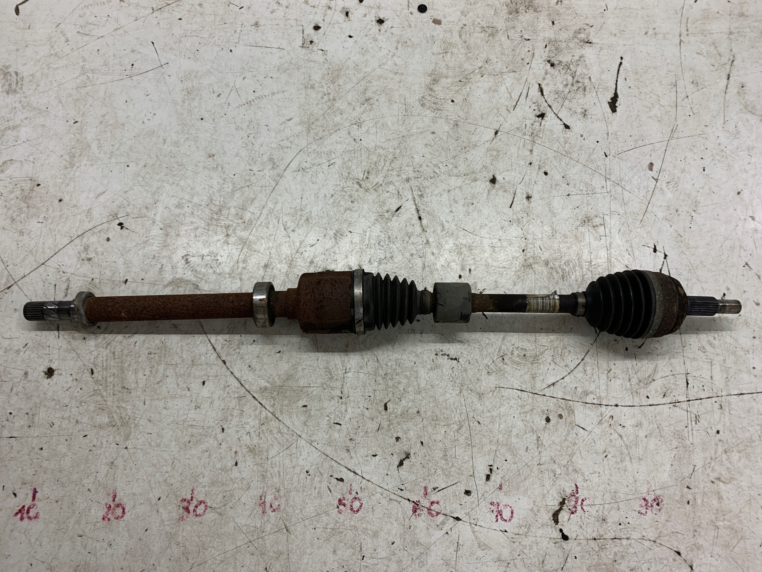 semi-axis front right long 391001740R DACIA DUSTER and LIFT 1.6B (2013-2017)