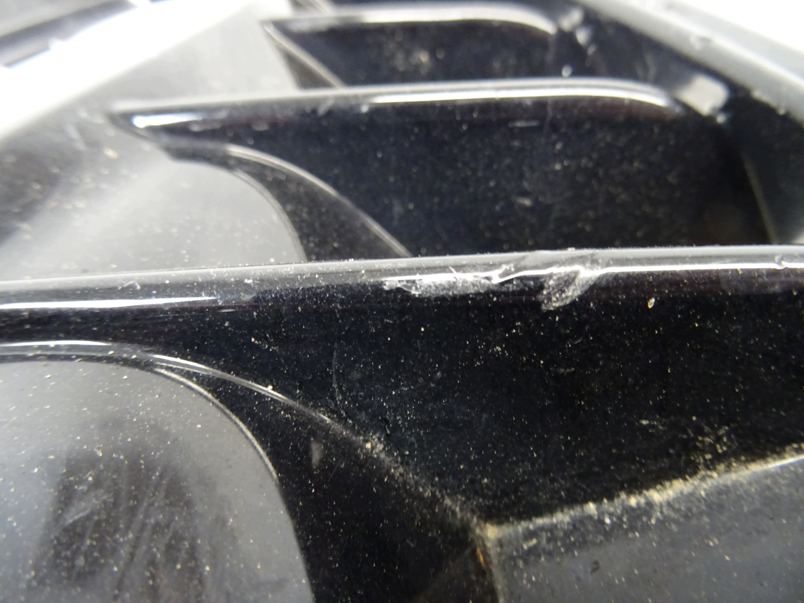 grid of a bumper left front HYUNDAI I30 III 86563-G4040