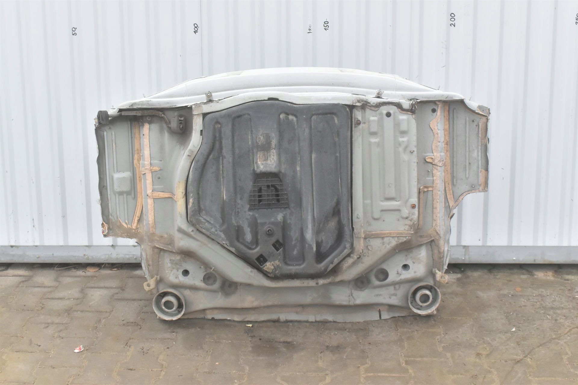 PAS TYLNY WANNA PODŁOGA MERCEDES E COUPE W207 C207 799