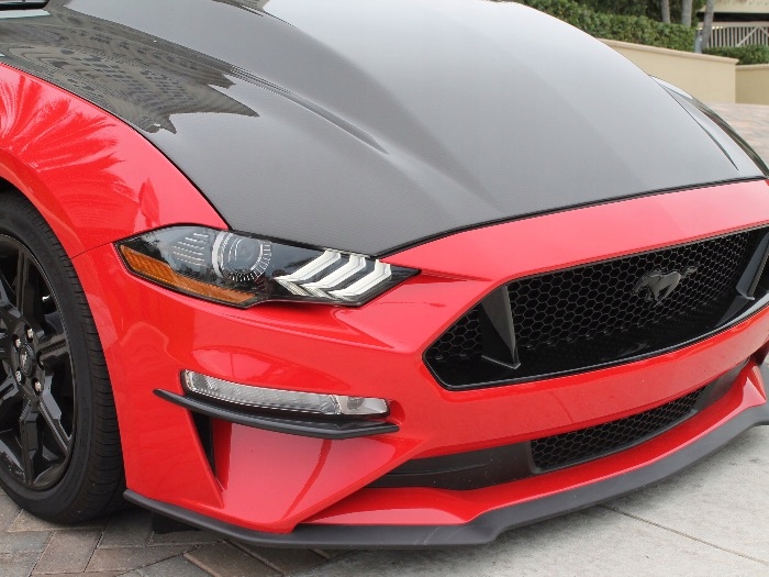 Крылышки крылья бампер передний MUSTANG 2018-2020