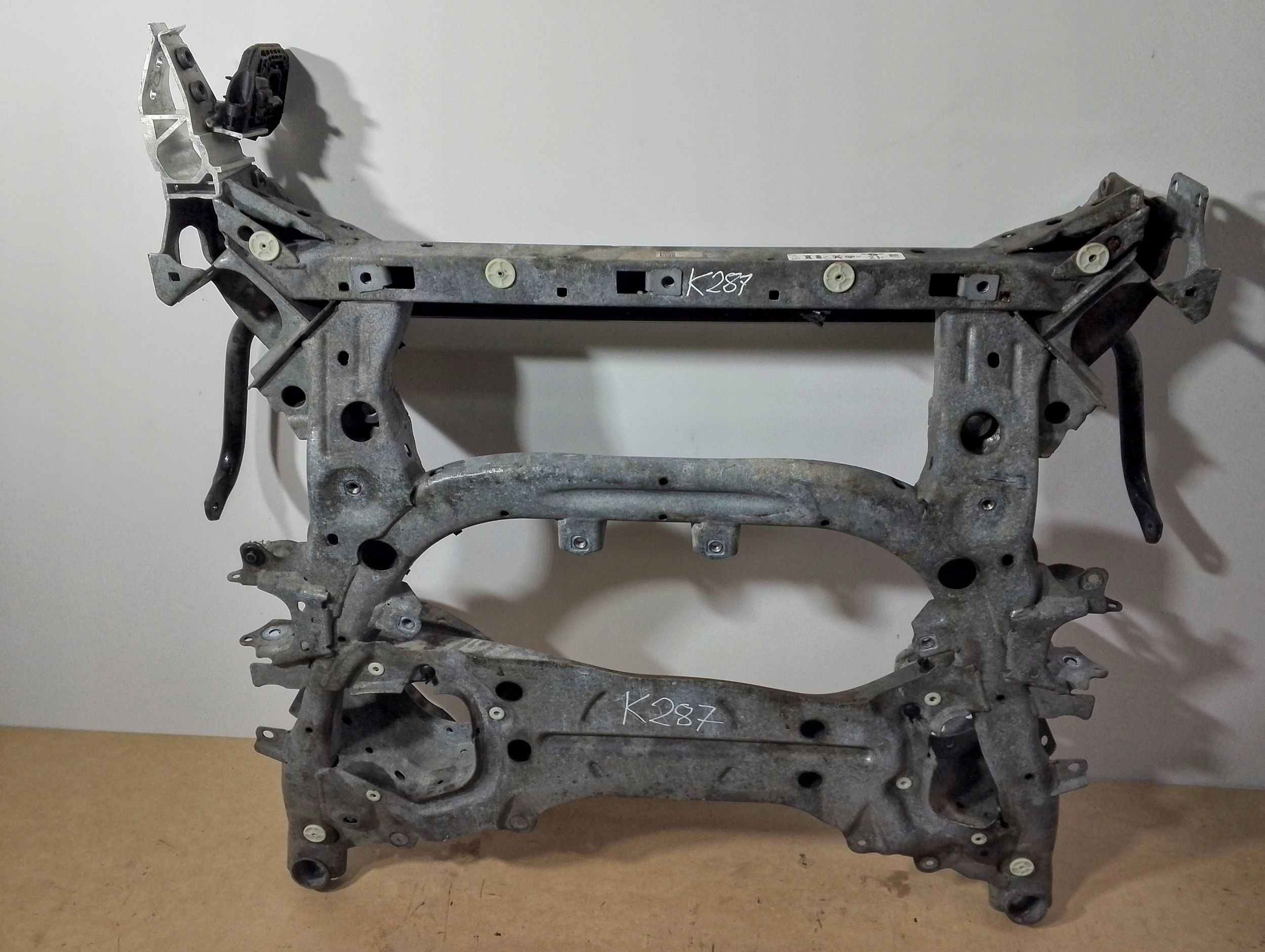 BMW 3 G20 G21 X-Drive axle beam front 5A089D703 (K287)