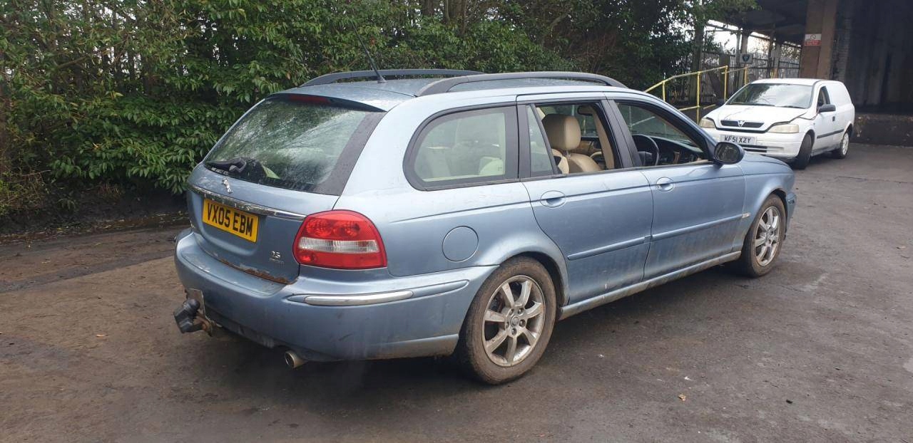 spoiler heckklappe heck Jaguar X-Type X400 2005 43N44210-AJW
