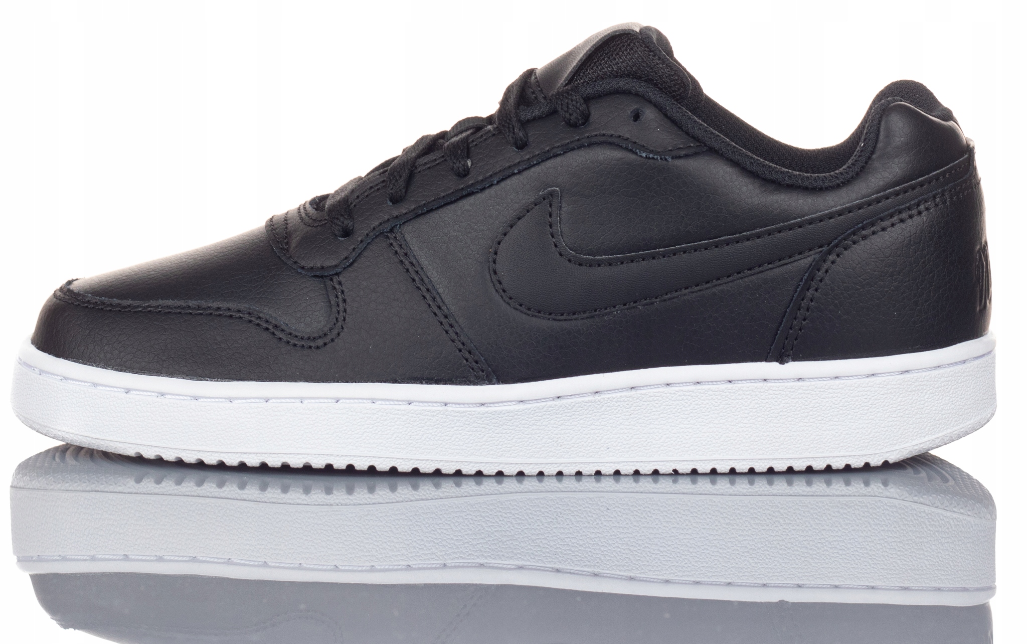 Dámské sportovní boty Nike Ebernon Low AQ1779-001 velikost 40 (25,5 cm)