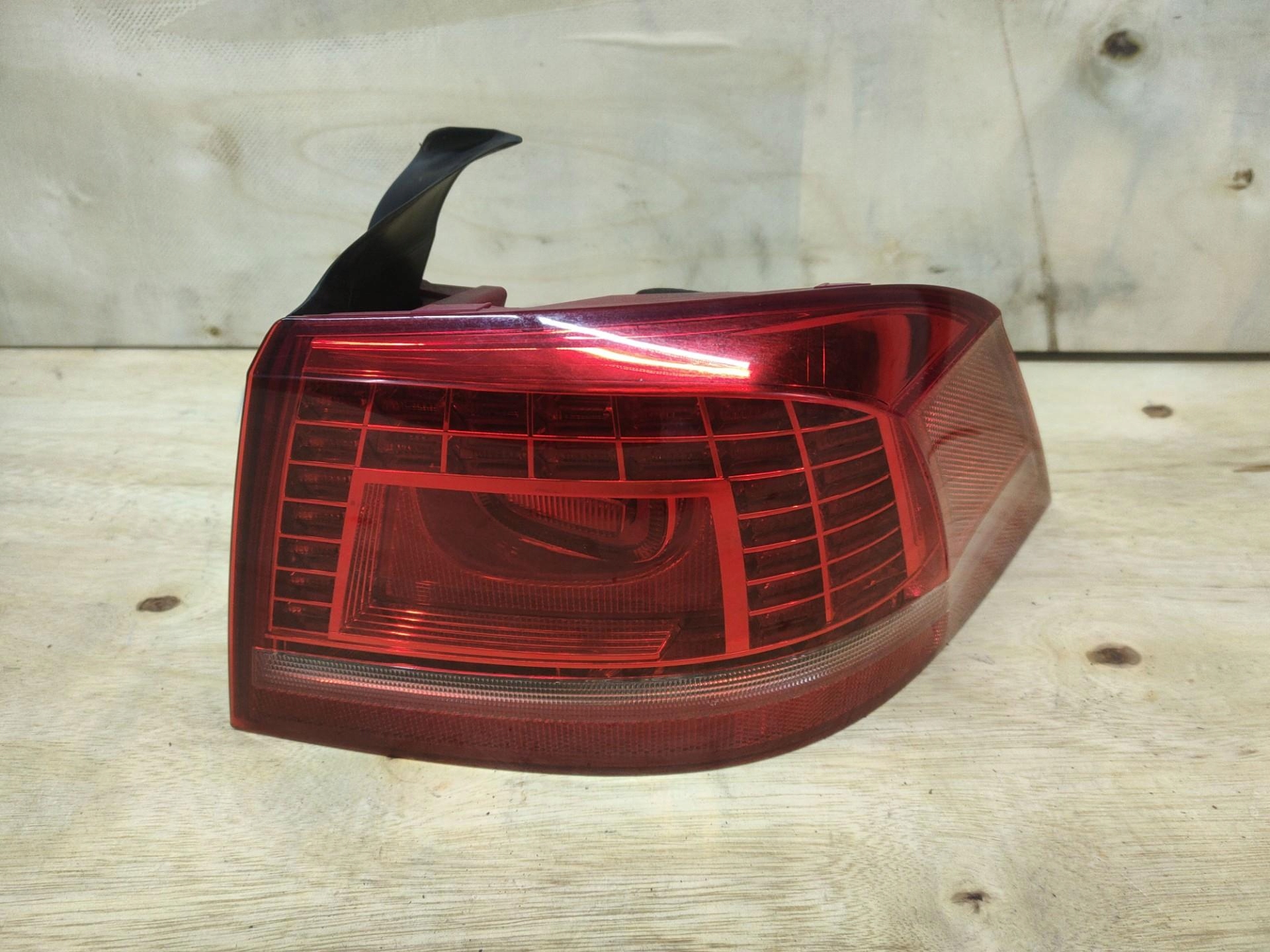 light rear right side Volkswagen Passat B7 2011 2SK010744-02
