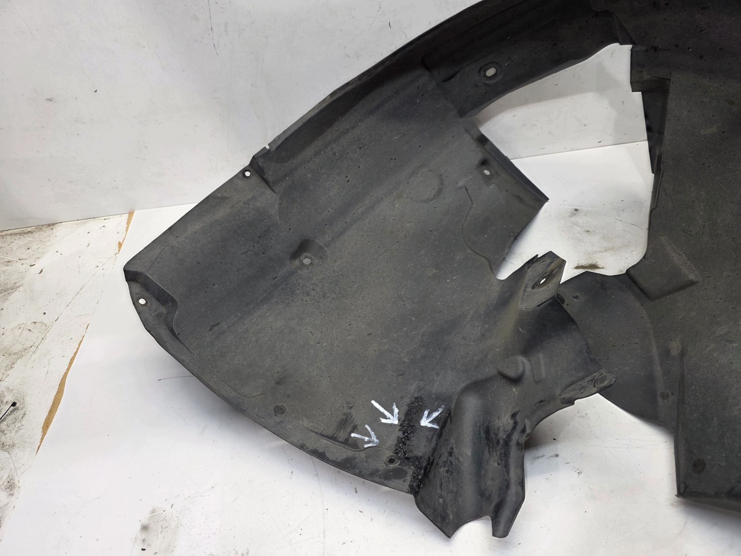 mudguard left front plastic AUDI A4 B8 LIFT 8K0821171J OK