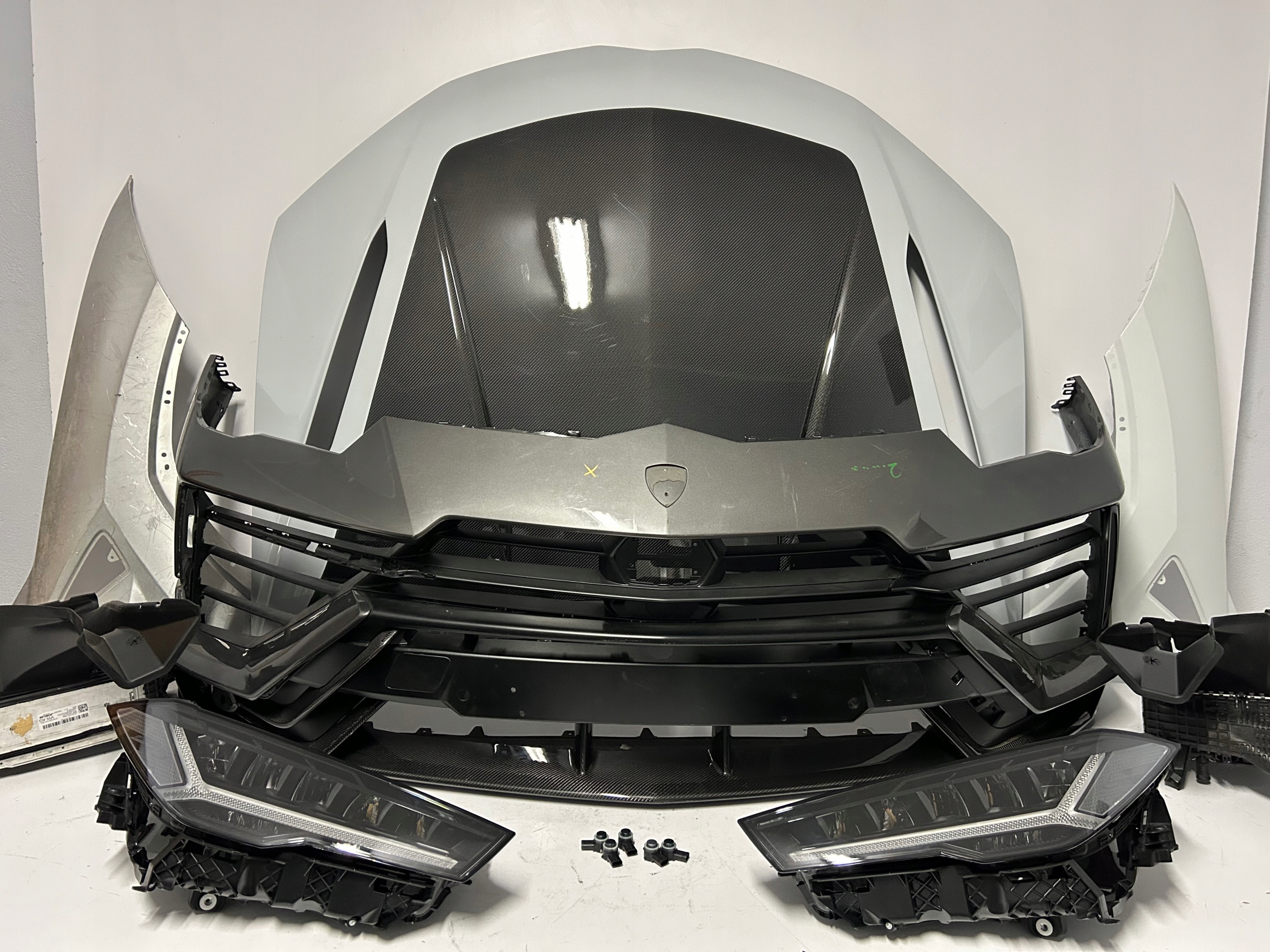 Lamborghini Urus Performante console bonnet bumper fenders support panel for radiators
