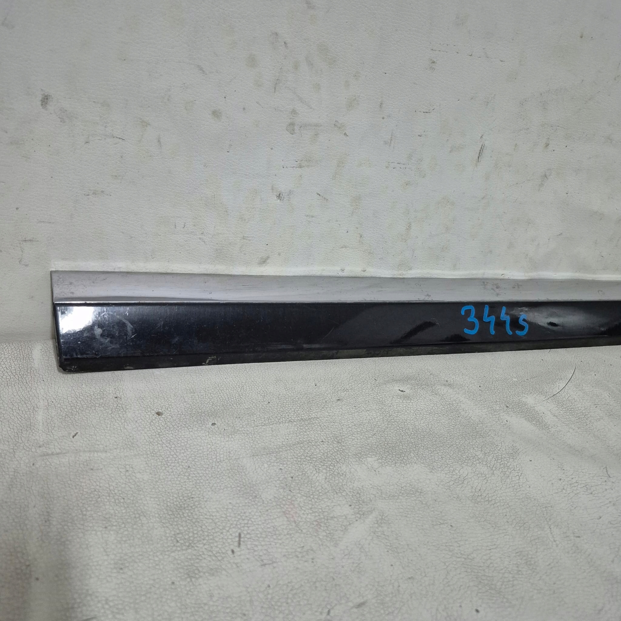VW PASSAT B8 14-23 moulding cap door left rear part