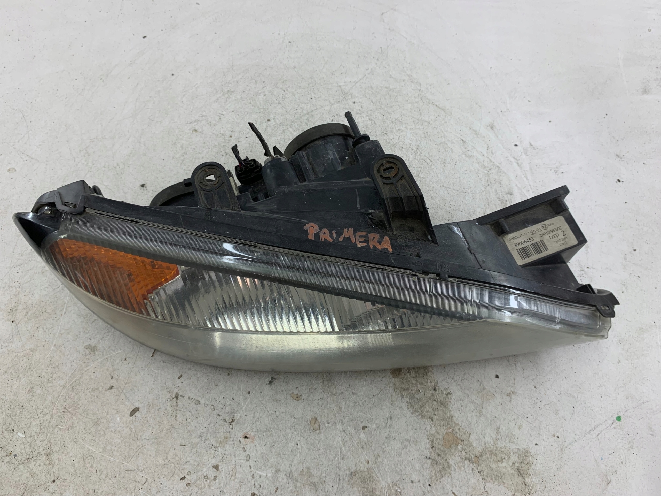 light right front NISSAN PRIMERA P11 89006453