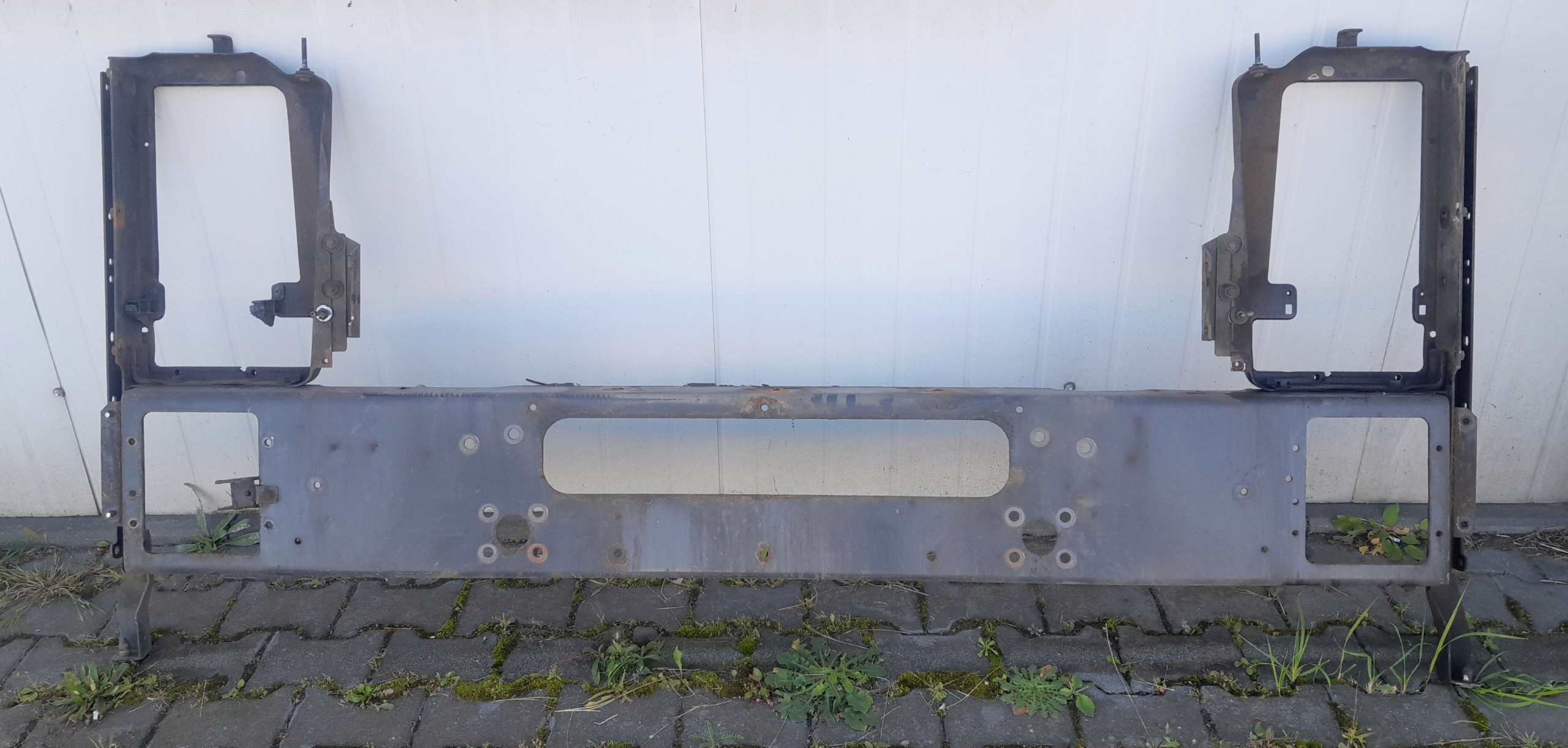 bumper bumper support console REFLEKTORA Renault Magnum Dxi