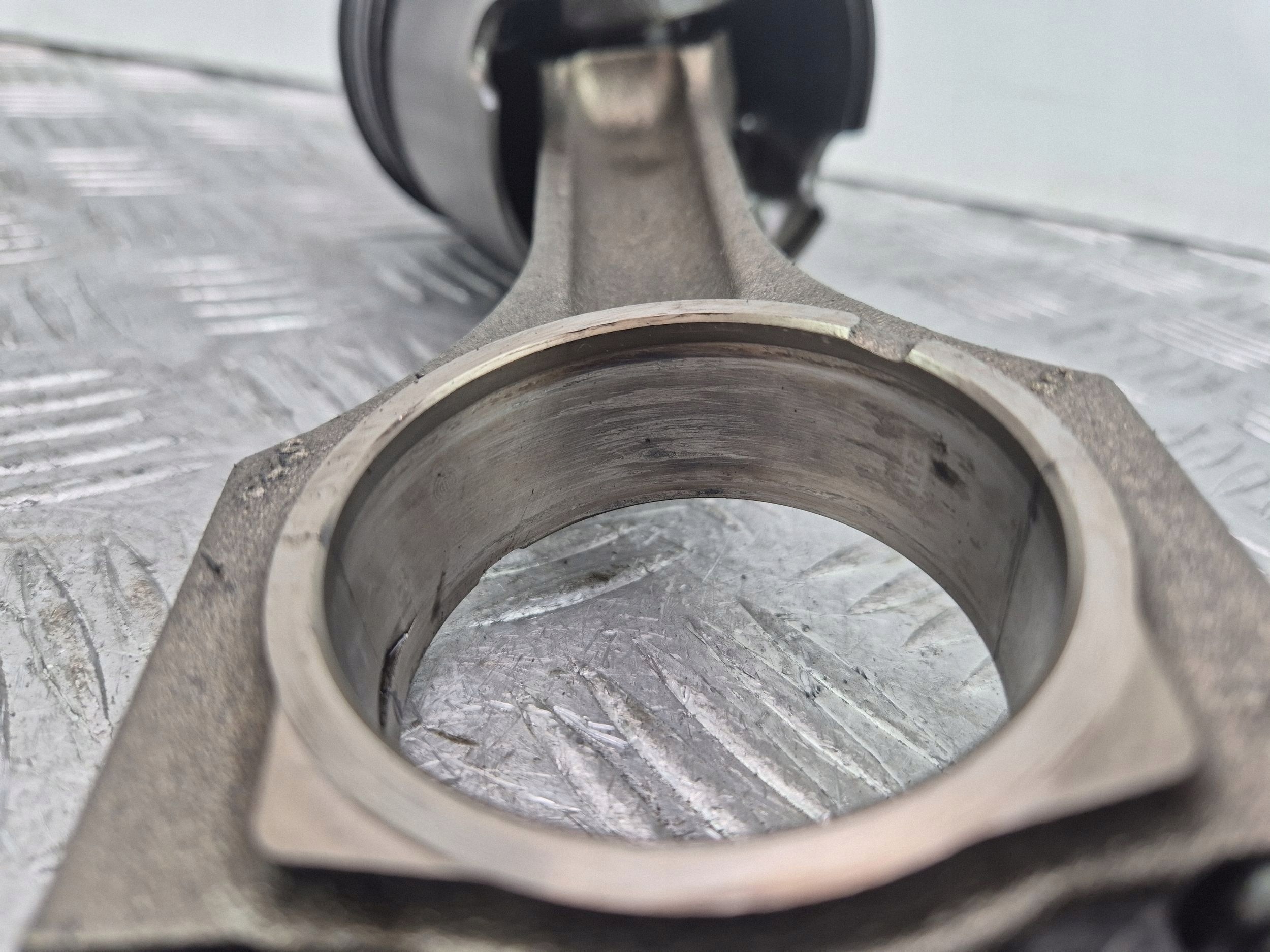 piston avec bielle BMW 1 E81 118d 0840BB N47D20A