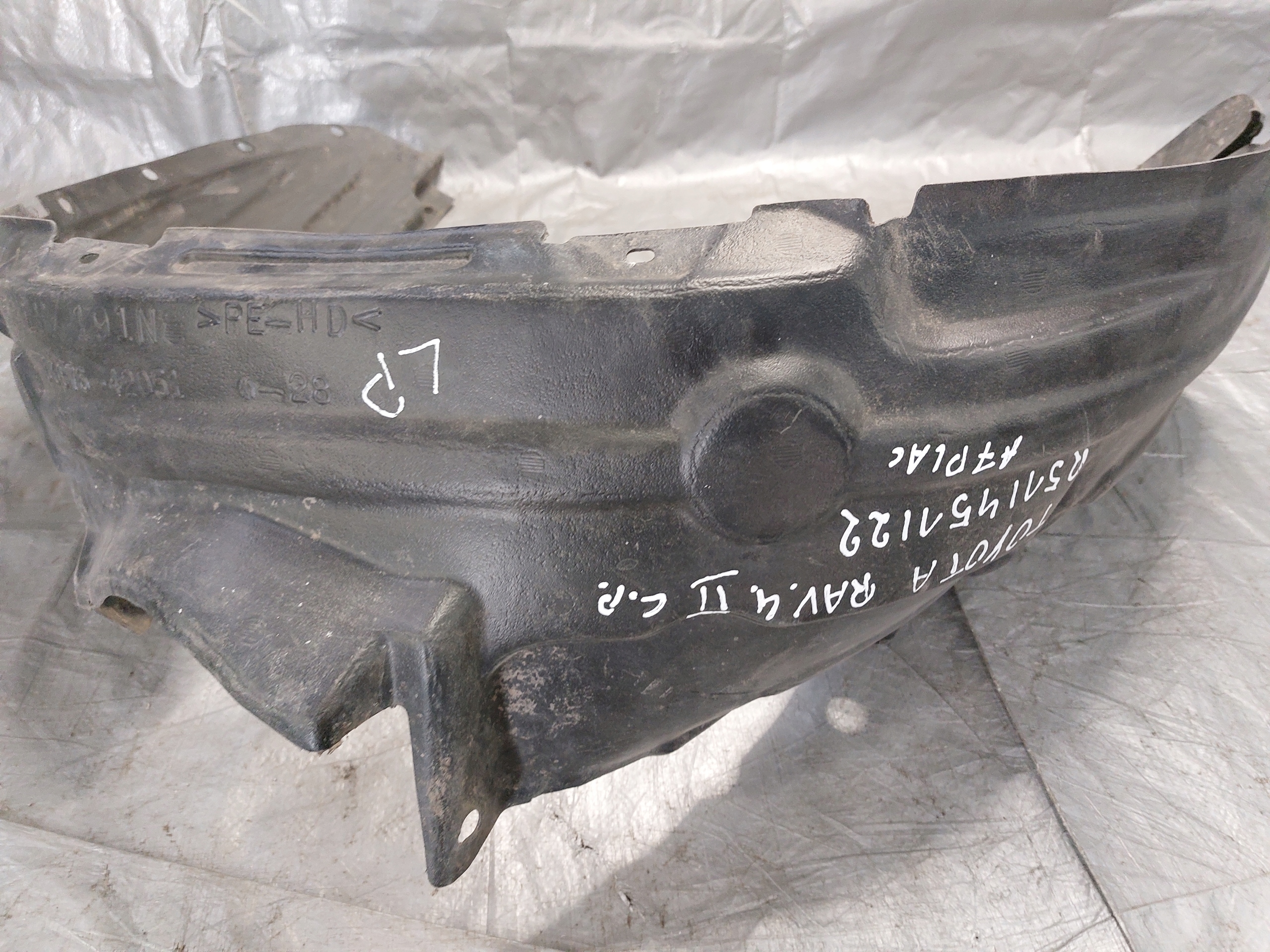 mudguard left front TOYOTA RAV 4 II