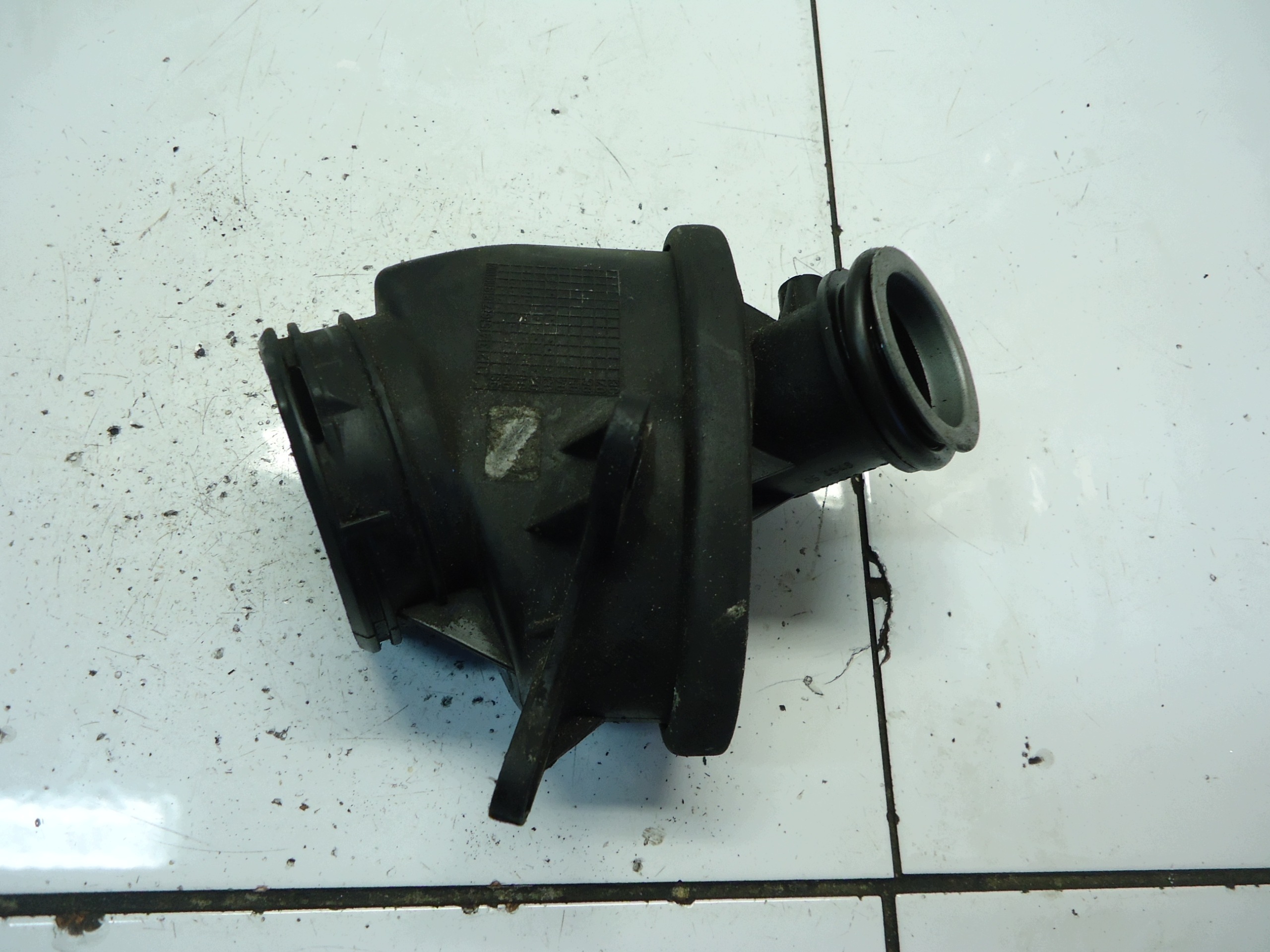MERCEDES 2.7 CDI REZONATOR A6110981607