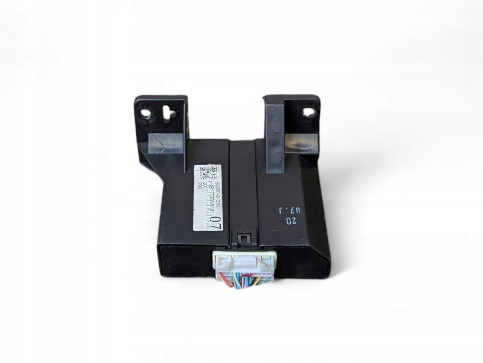 control panel of the air conditioning Toyota Corolla Verso 2 AR10 facelift 2007