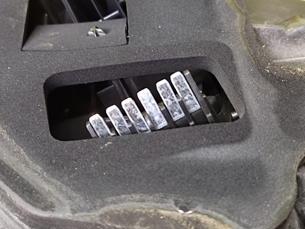 OPEL ASTRA H GTC light left rear part 24451832
