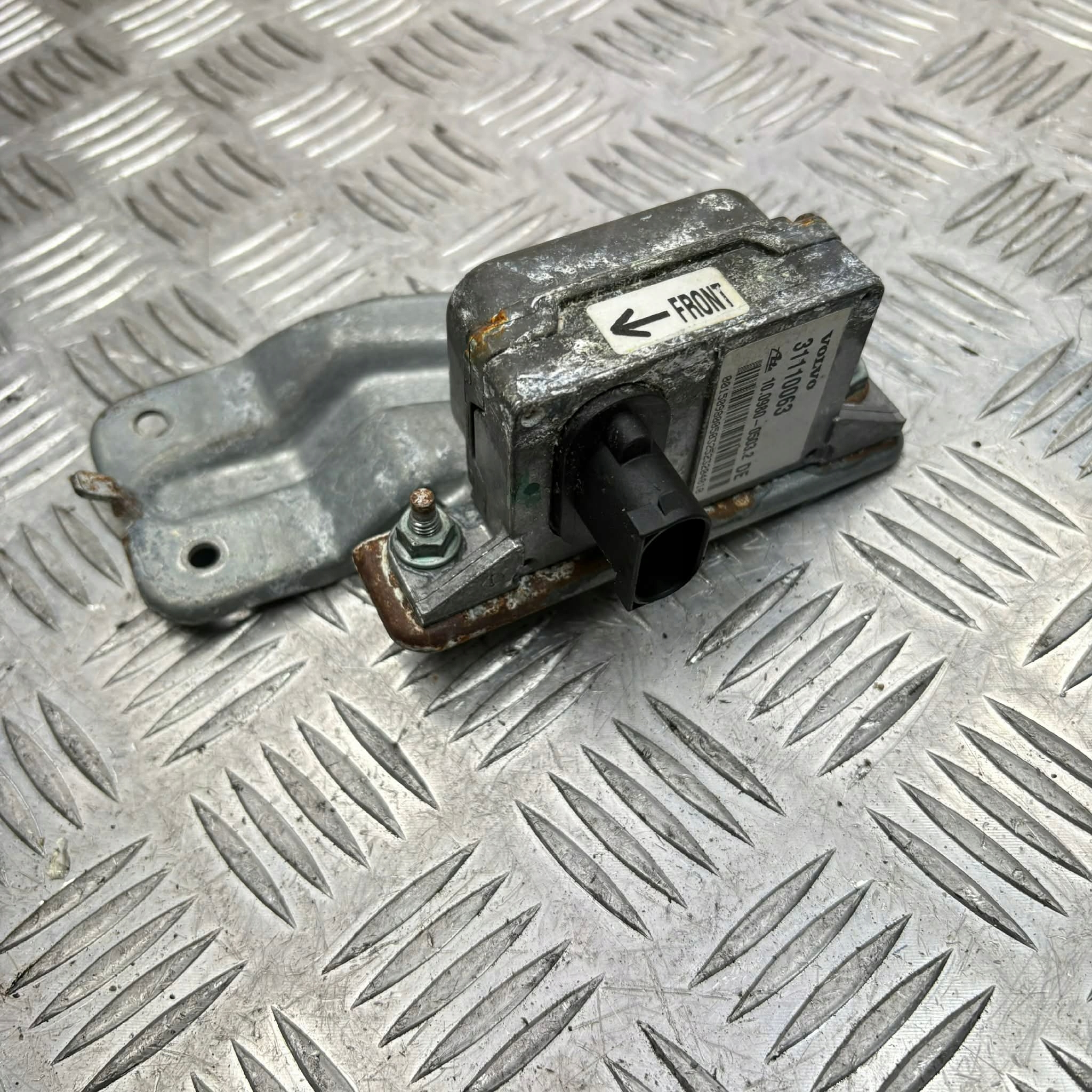 volvo XC90 T6 датчик esp 8691675