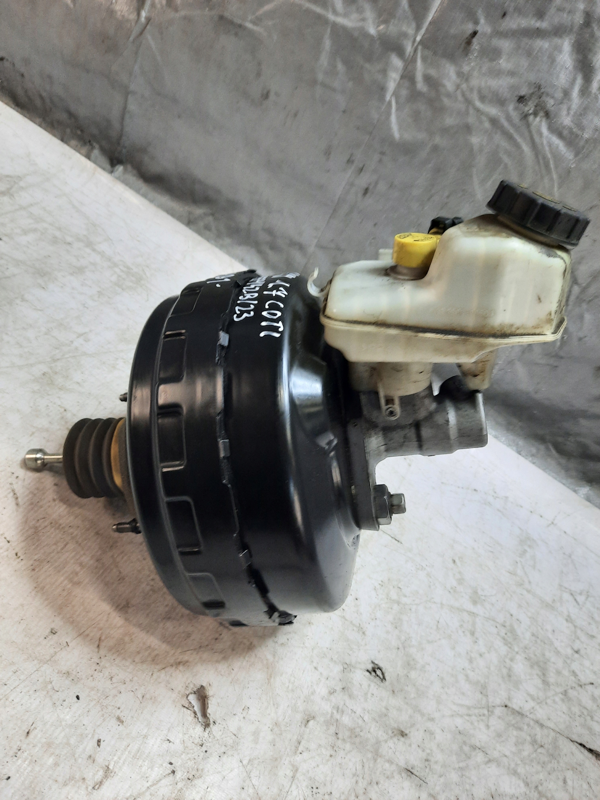 Opel OE 13338057 servo Servofreno