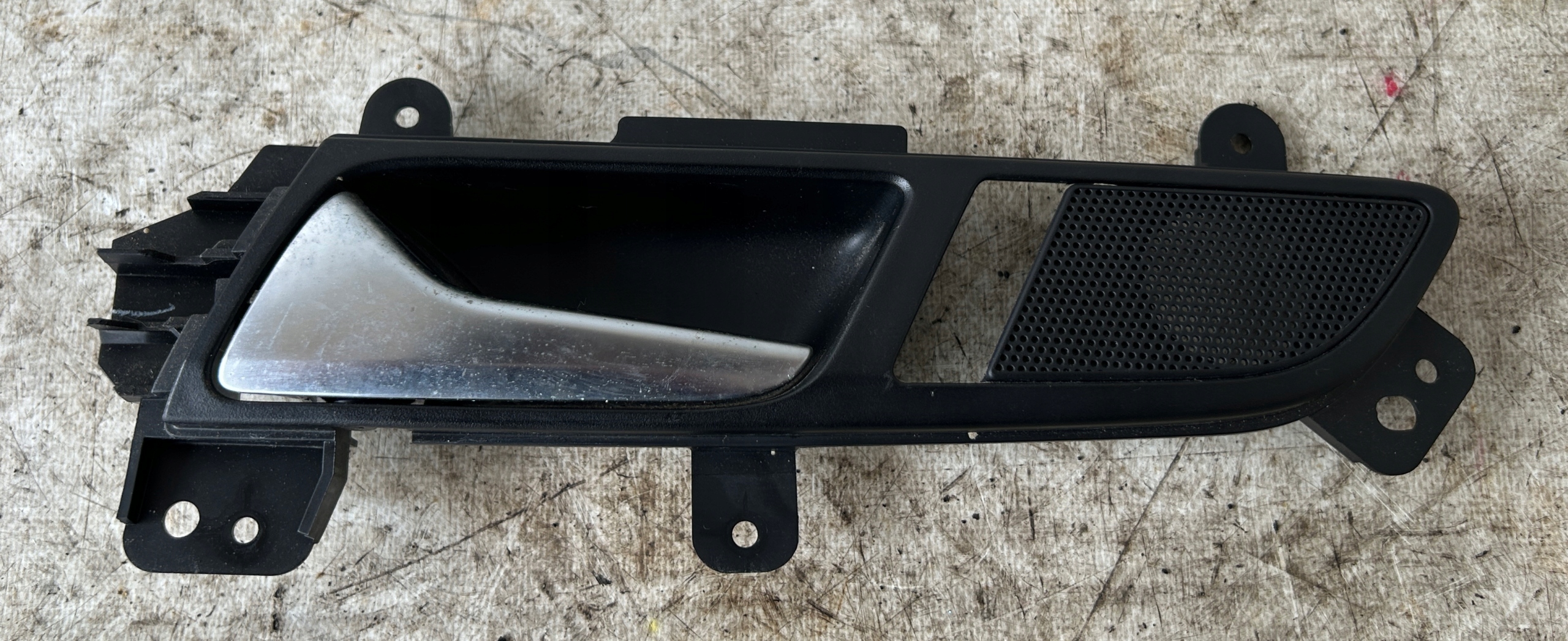 РУЧКА WEWNETRZNA ЛЕВА VW PASSAT B7 USA 561839113