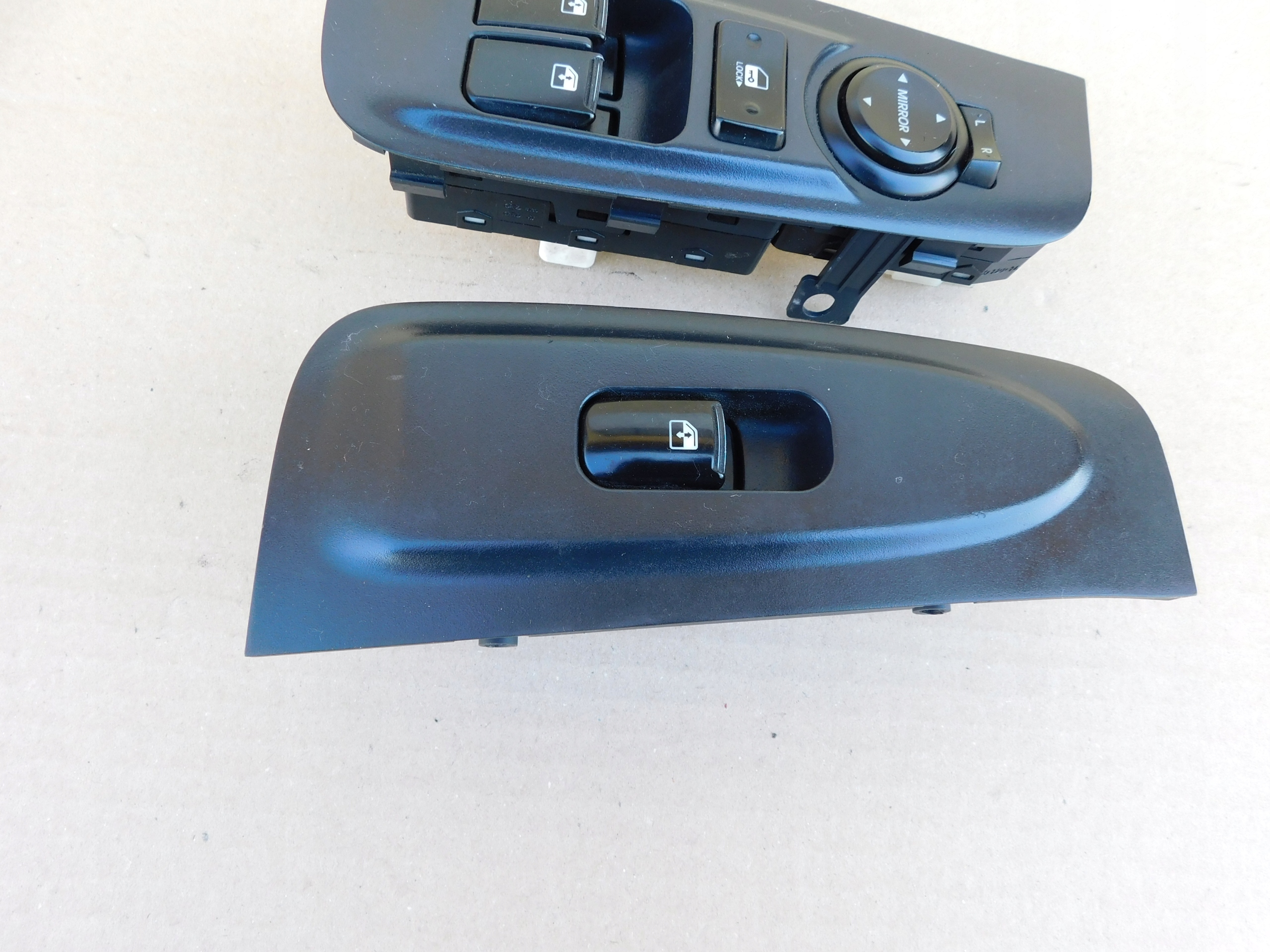 window control switch mirrors Hyundai H1 II Starex switch komplet L+P