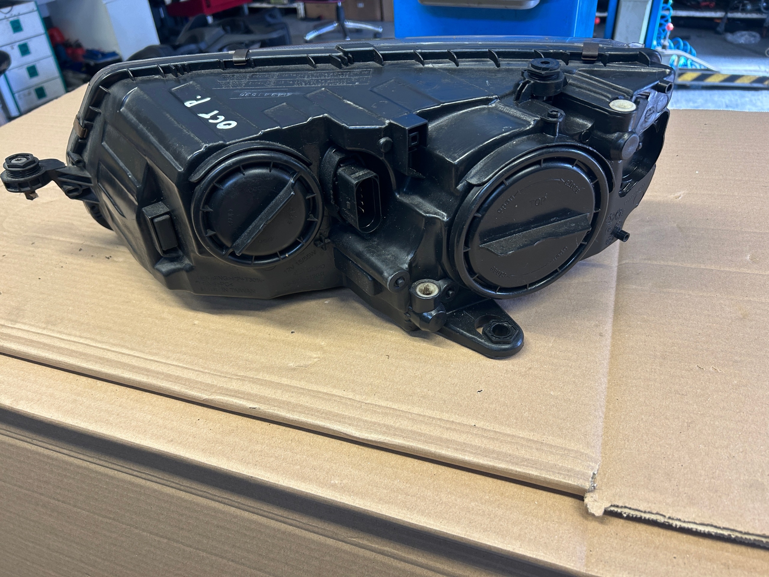 SKODA OCTVIA III light right front