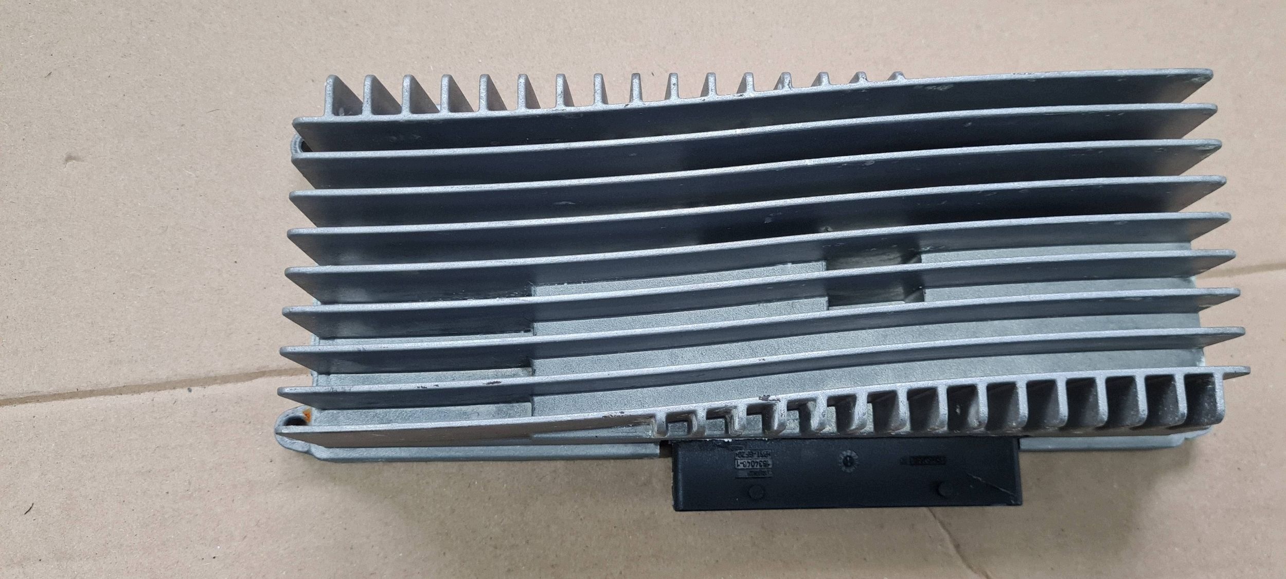 Q5 8R amplifier RADIA AUDIO A4 B8 A5 8R0035223