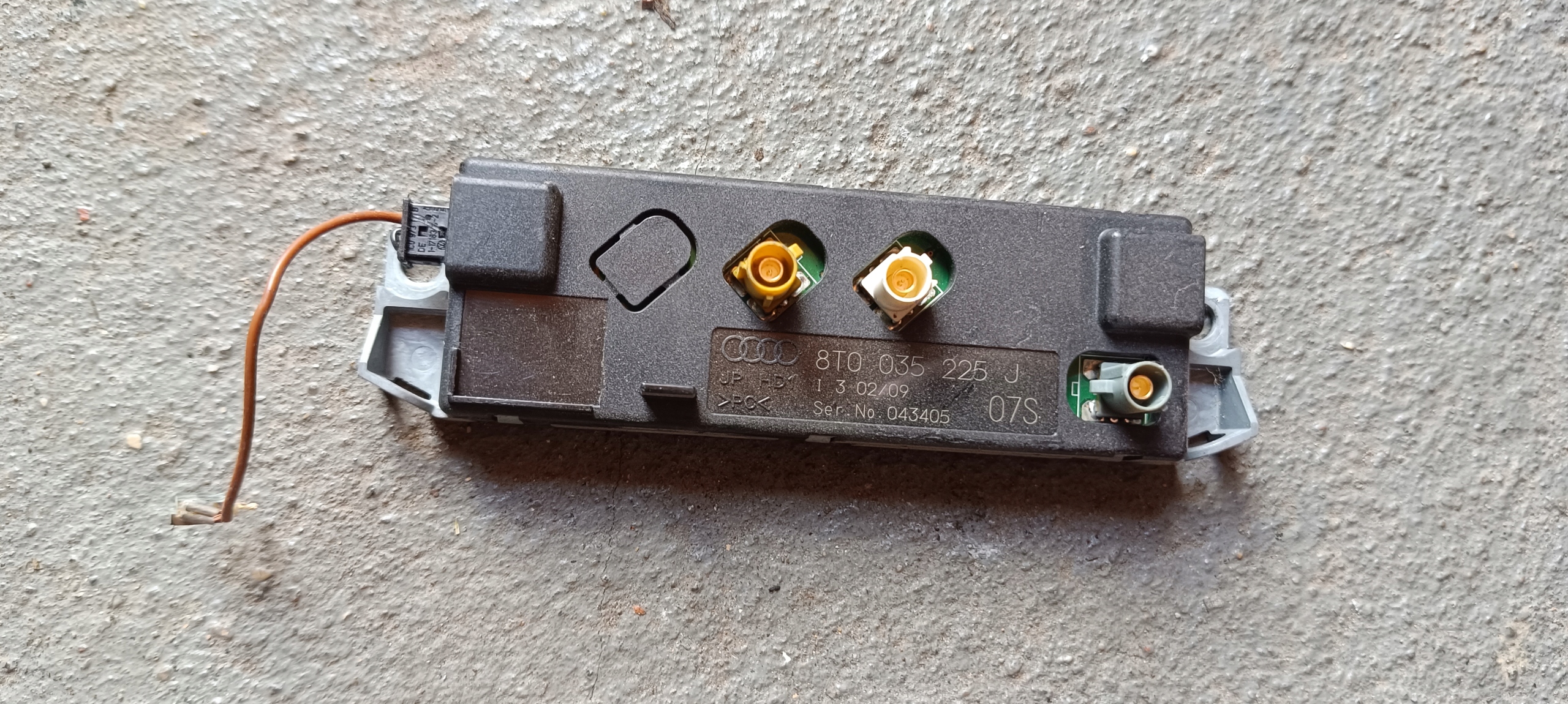 antenna amplifier AUDI A5 8T 8T0035225J