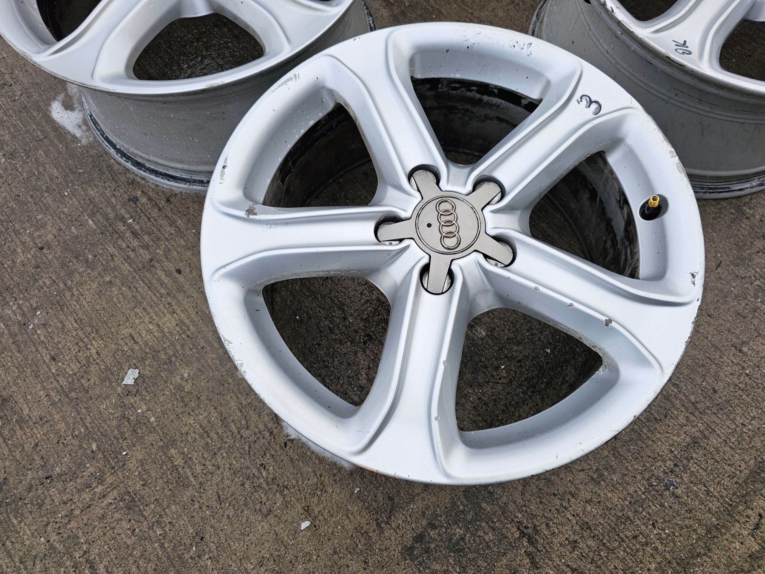 disc discs AUDI A4 A5 A6 7.5J R17 ET45 8K0601025BK