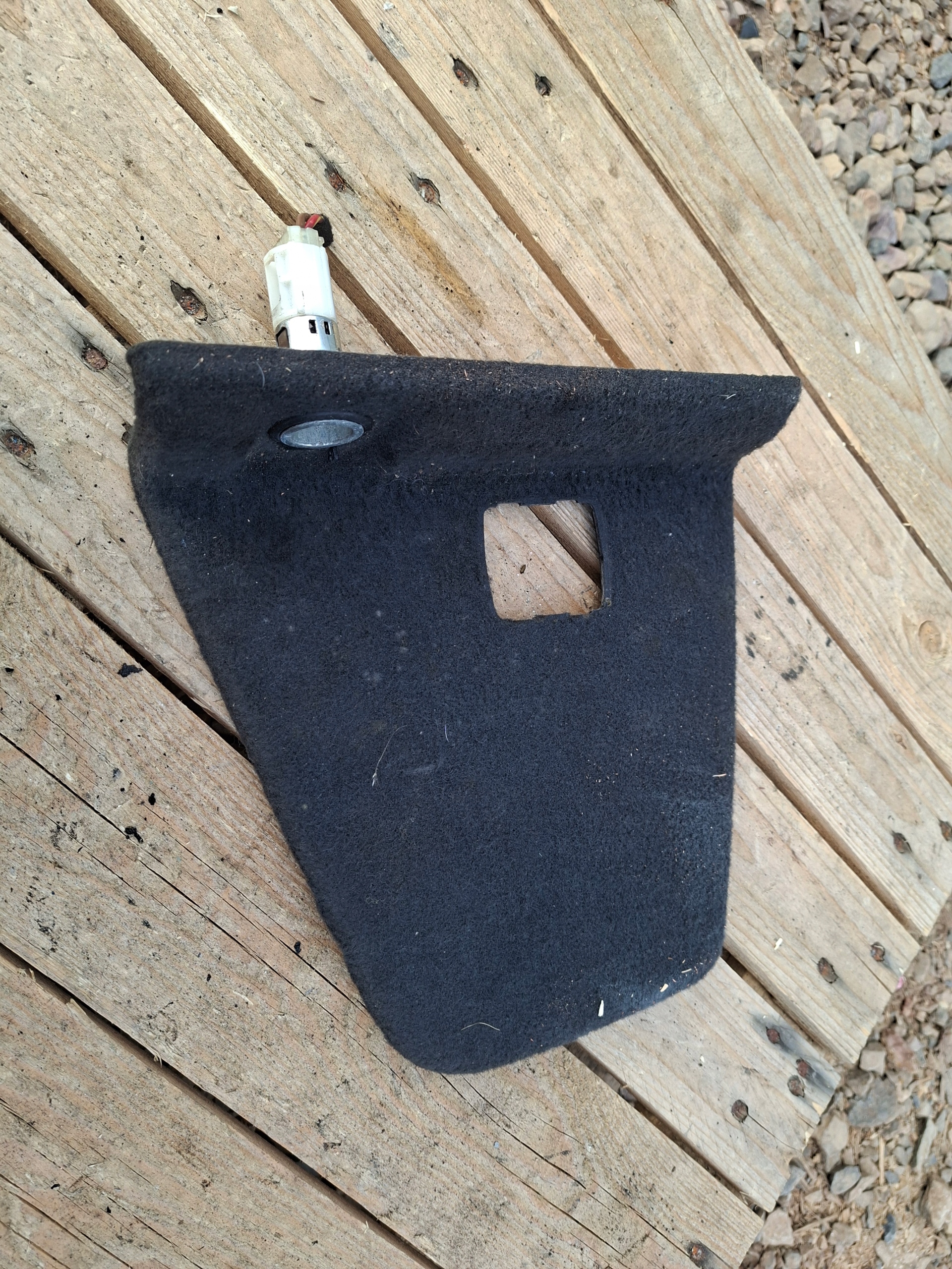 spoiler side upholstery boot right rear part AUDI Q7 4L