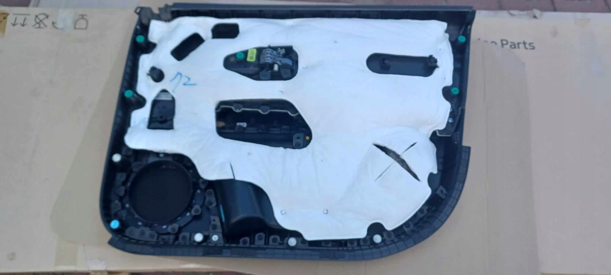upholstery side door left front HYUNDAI IONIQ 5 82310-GI010
