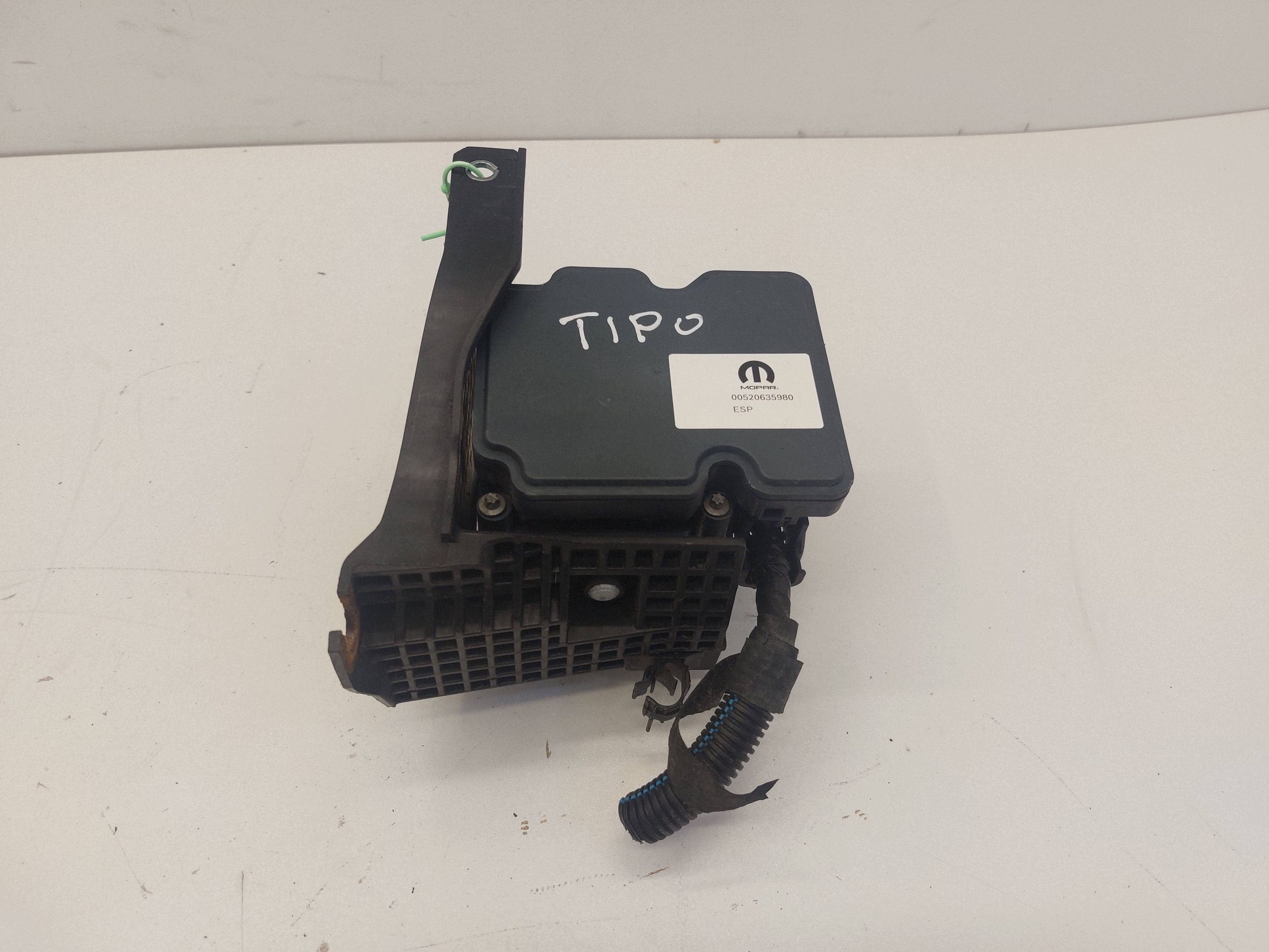 FIAT TIPO II 15r-> 1.6 M-JET pump control unit ABS + connecting spoiler