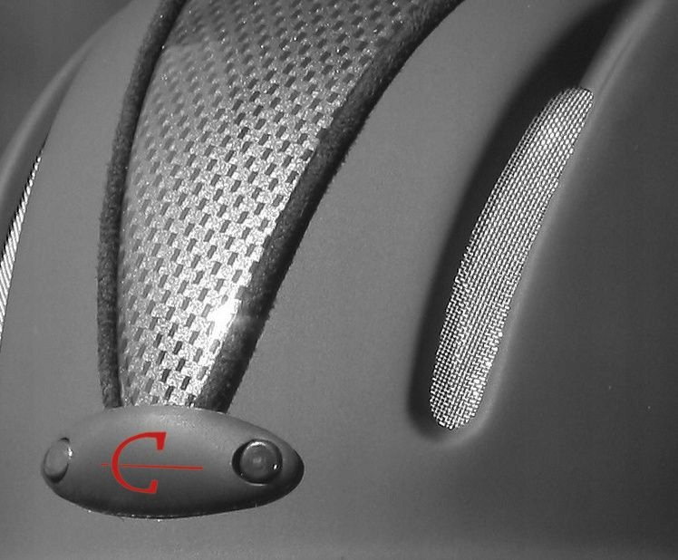 Kask TOCZEK JEŹDZIECKI CARBONIC VG1 53-57 S/M EAN (GTIN) 4018653098790