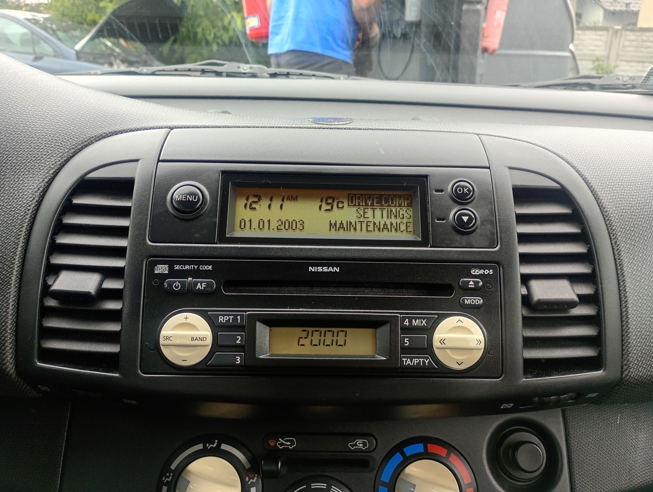 RADIO original CD missing code display frame Nissan Micra K12 03-10