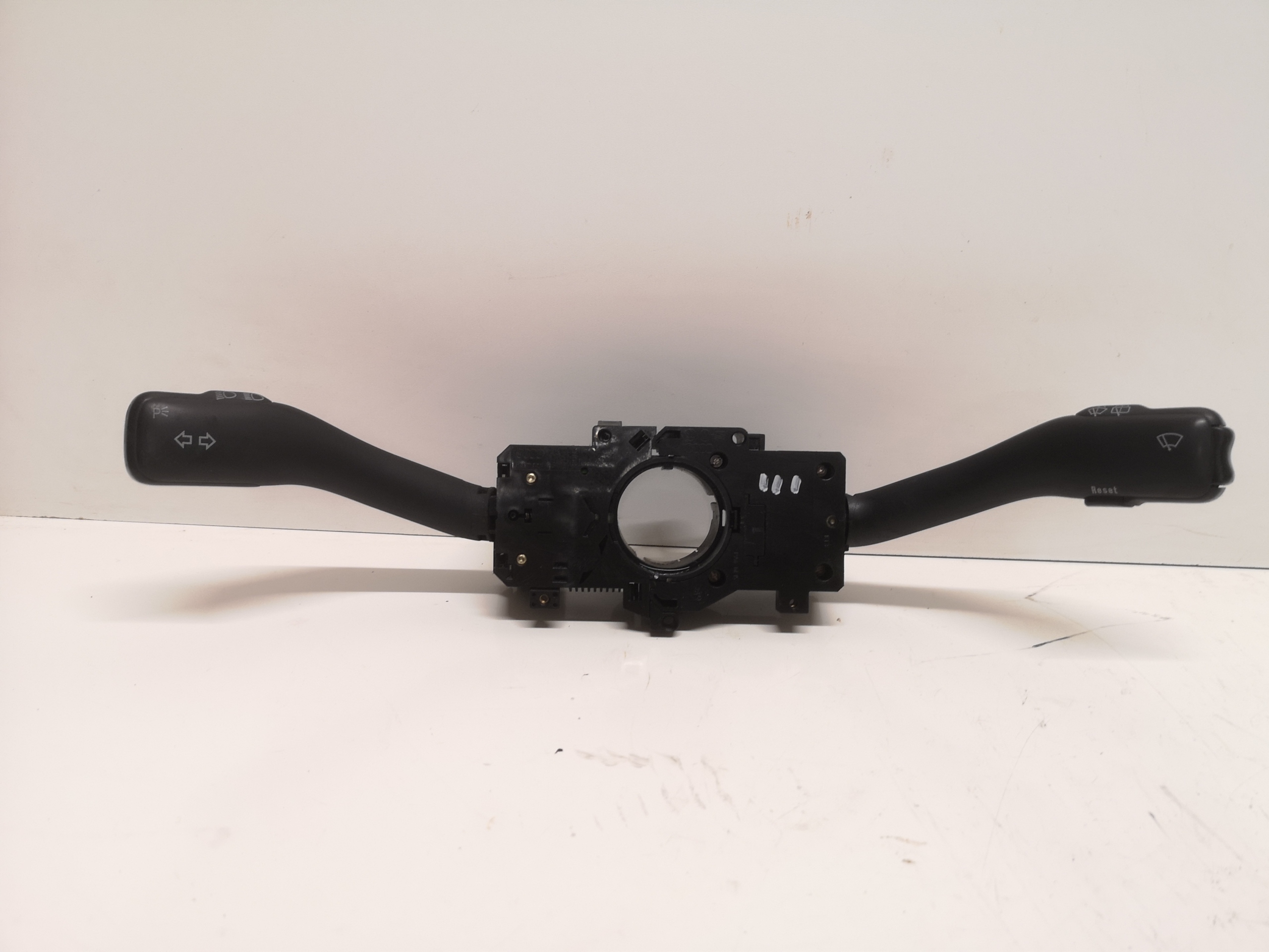 VW AUDI SKODA SEAT PRZEŁĄCZNIK ZESPOLONY 8L0953513