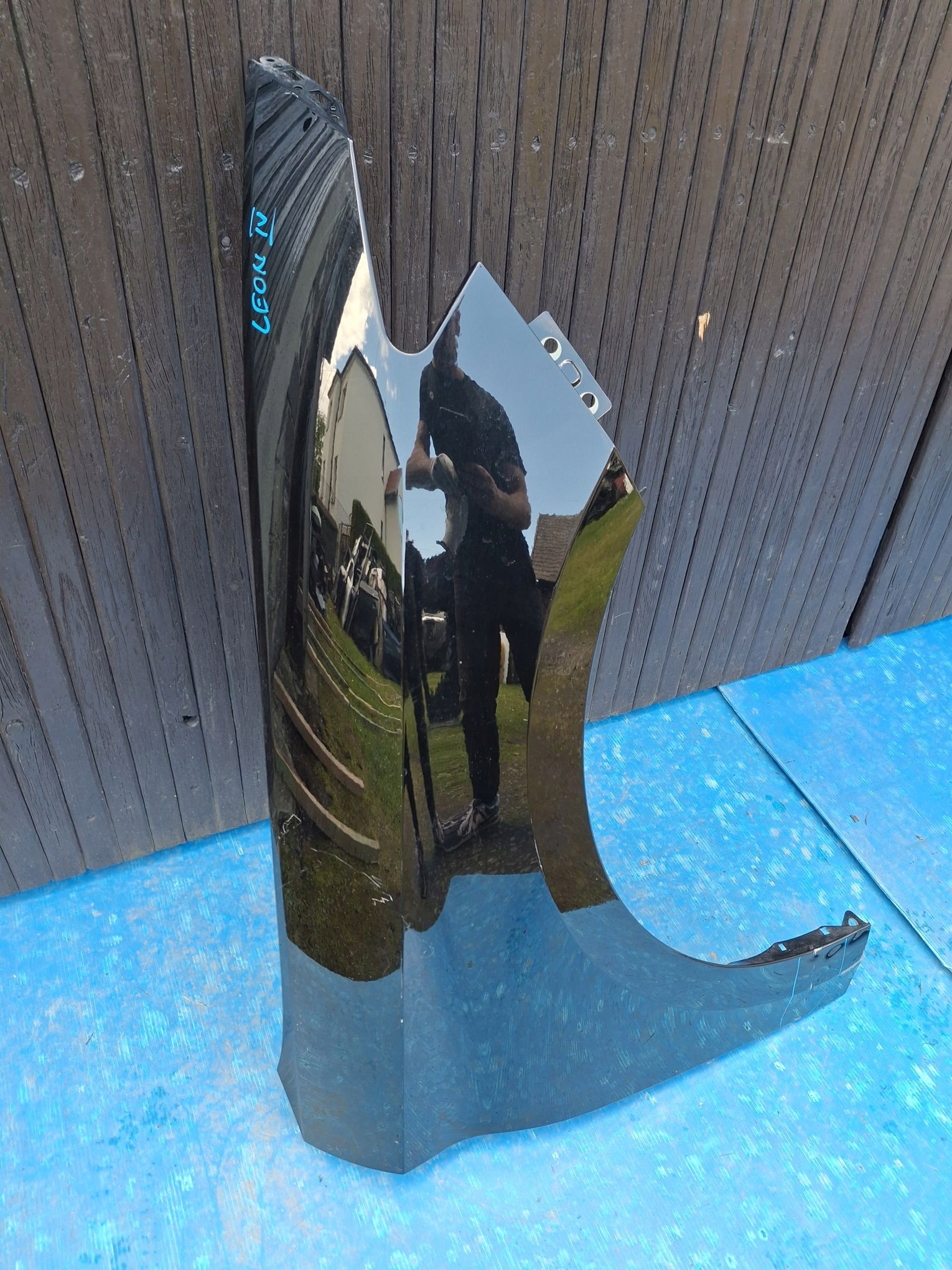 fender right front SEAT LEON IV 2020R->