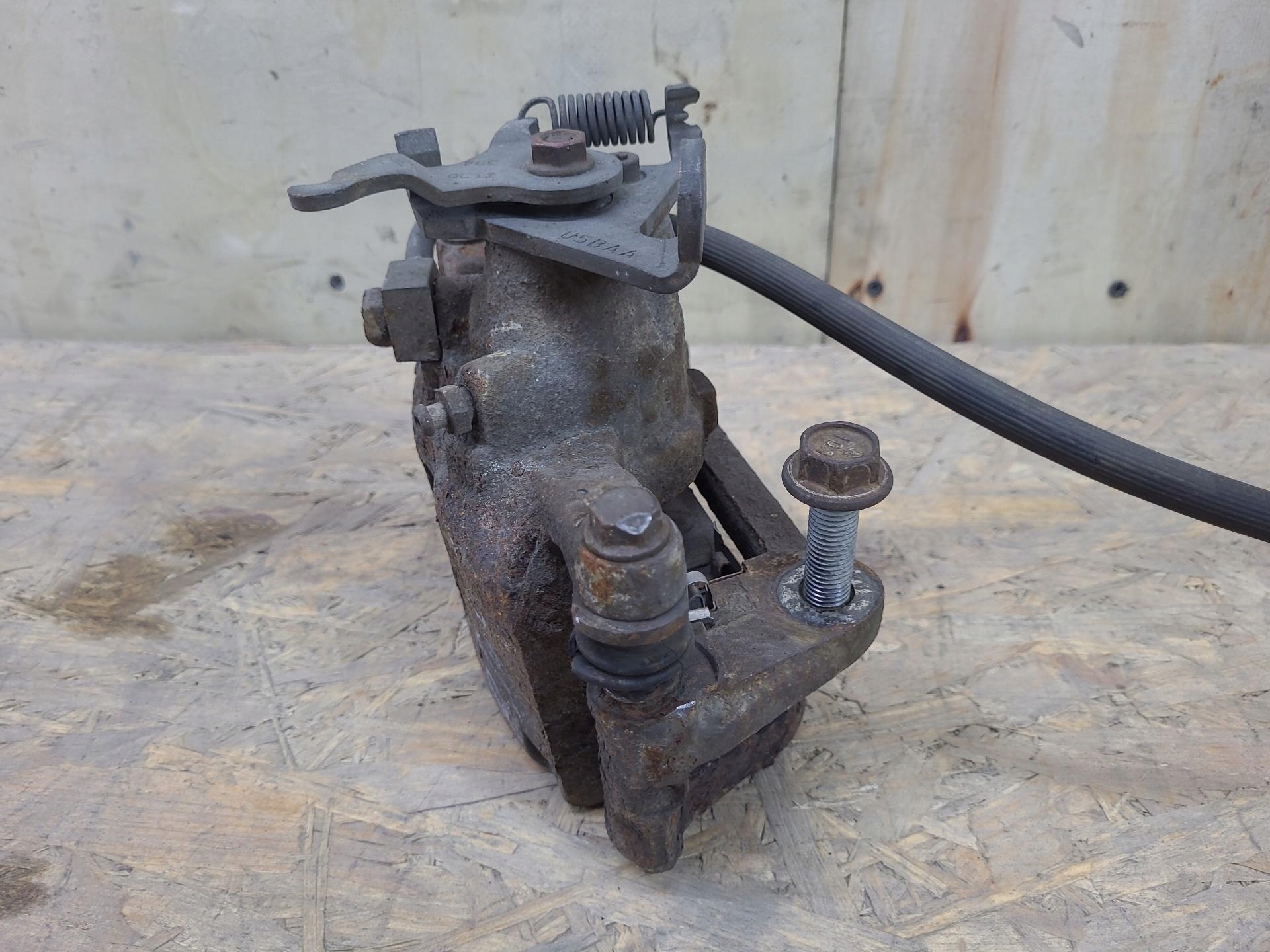 caliper brake rear part right side Dodge Journey facelift 2014