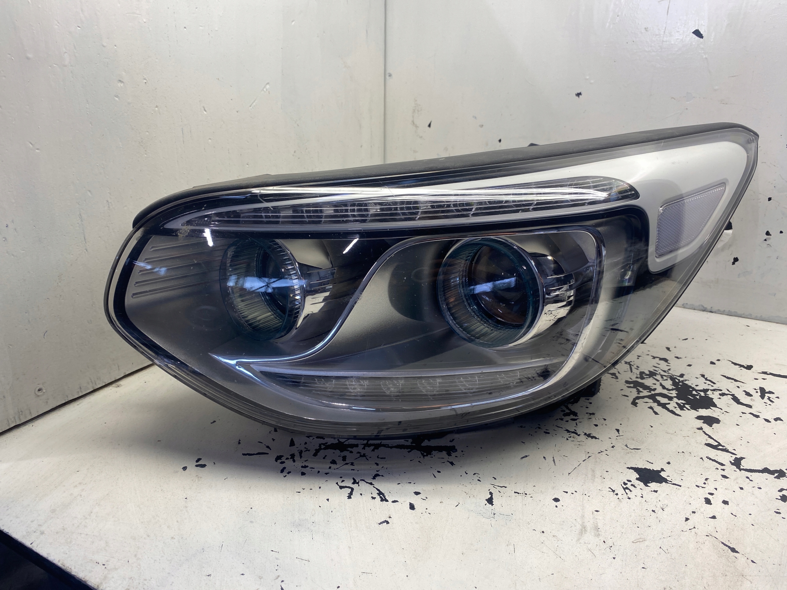 KIA SOUL II ФАРА ЛЕВЫЙ ПЕРЕД