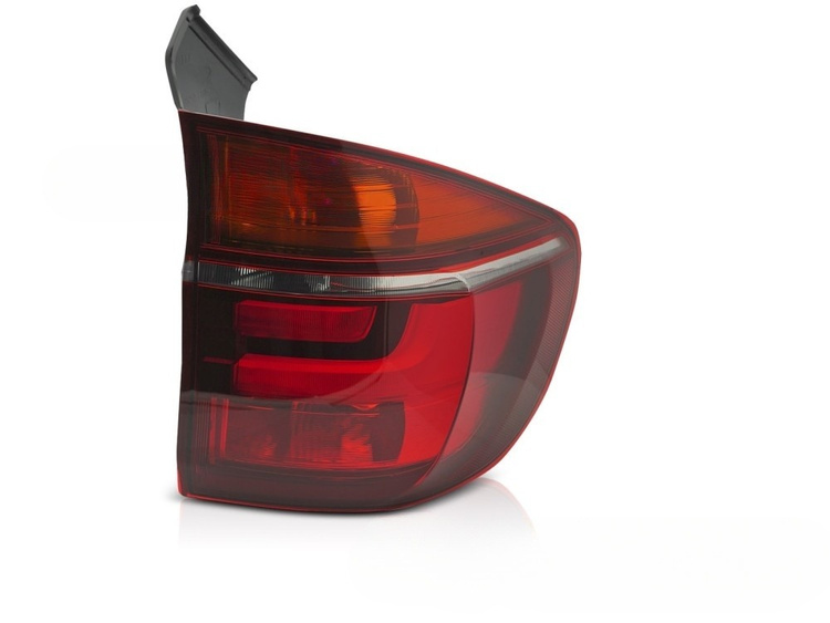Lampa prawa klosz red LED TYC do BMW X5 E70 10-13