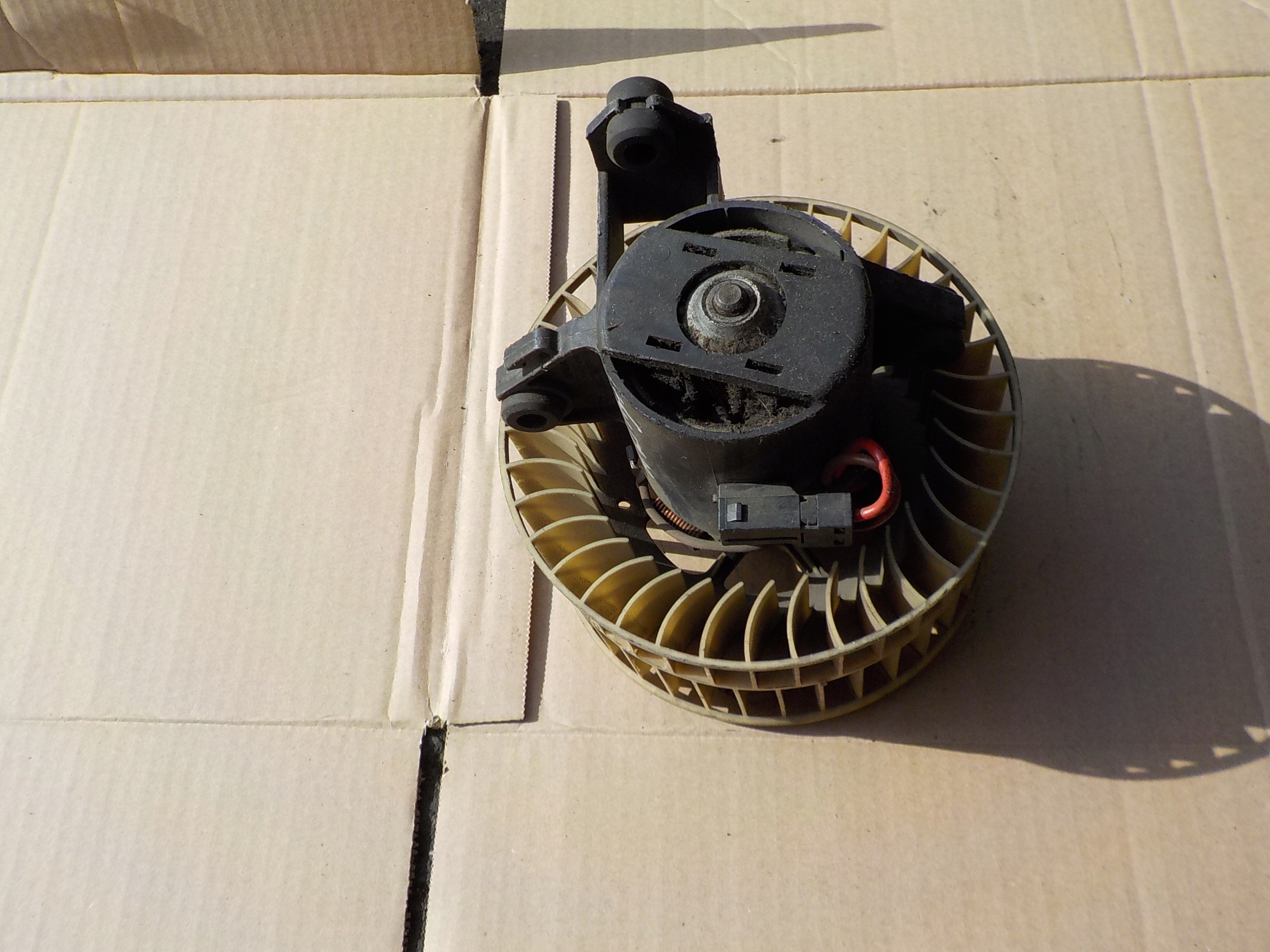 ventilátor klími opel mercedes w168