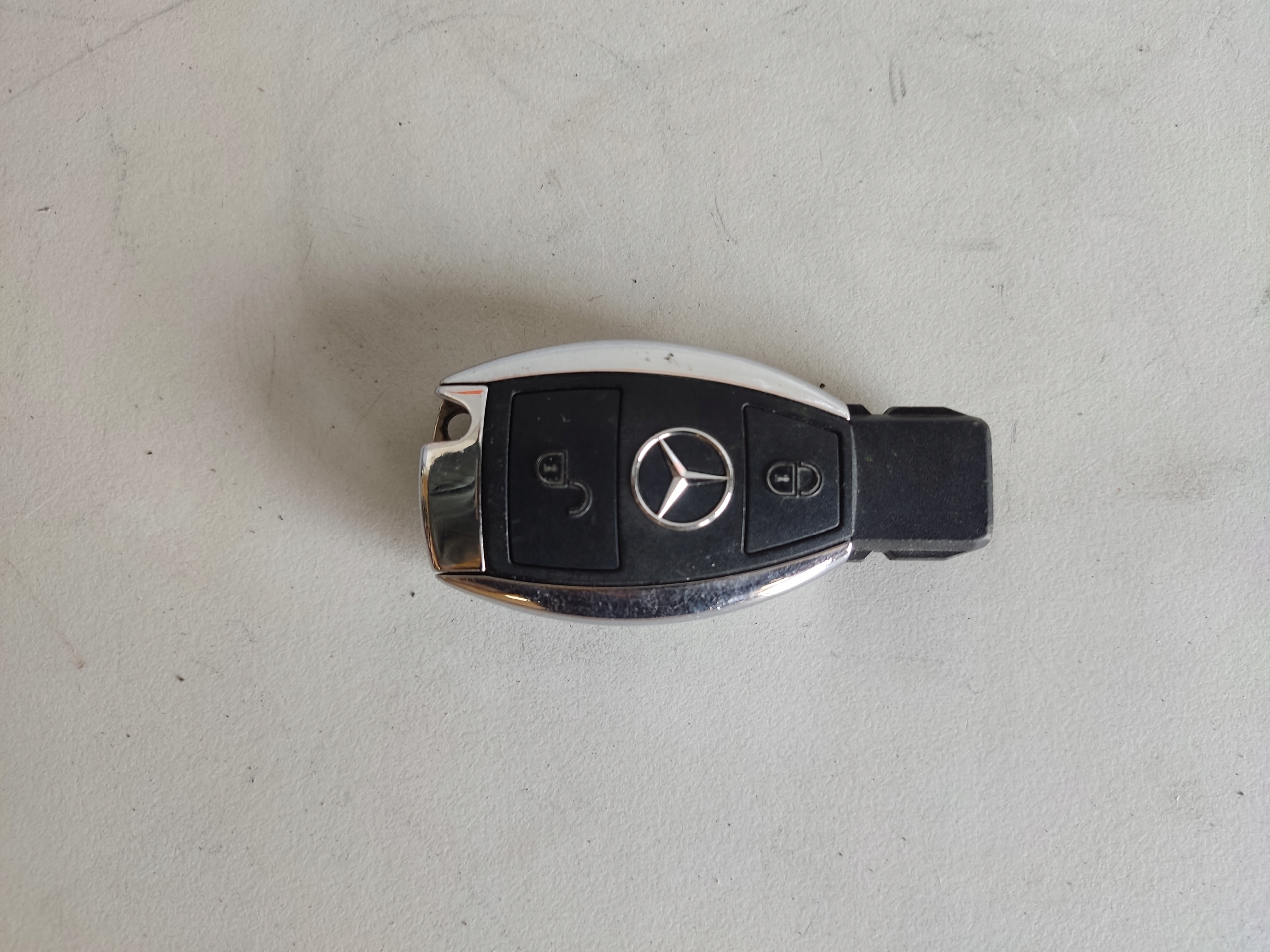 MERCEDES W176 KLUCZYK PILOT