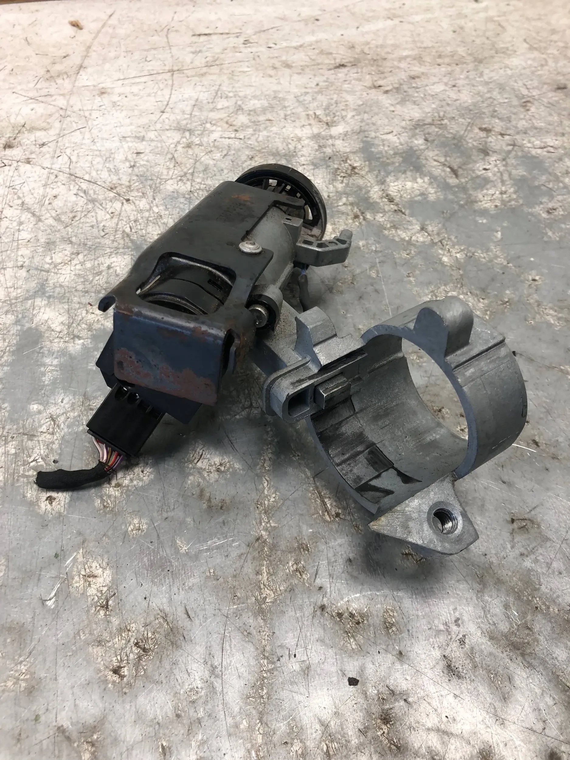 ignition + key OPEL ZAFIRA C 13383062