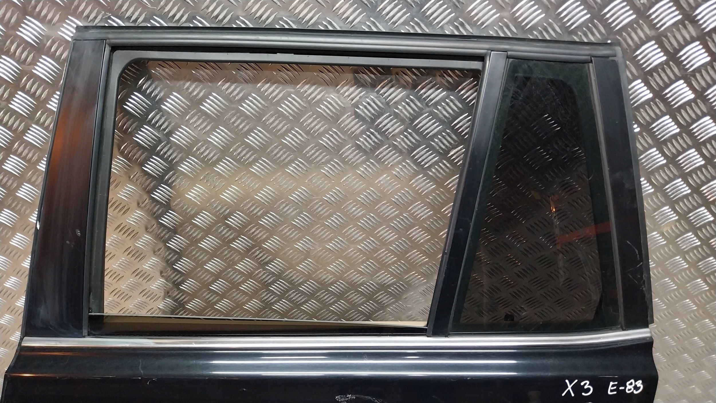 door rear part left BMW X3 E83 03