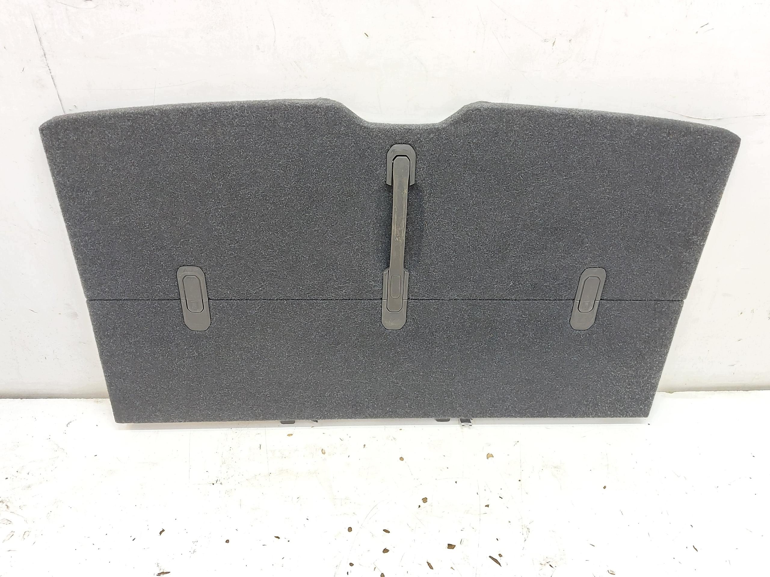 Volvo XC40 Lift Recharge floor boot