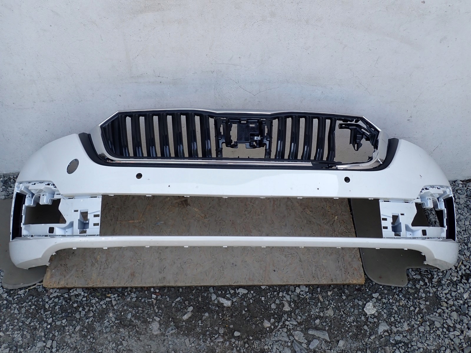 bumper front front SKODA OCTAVIA 4 IV 5E3 NX3 2020-2024R