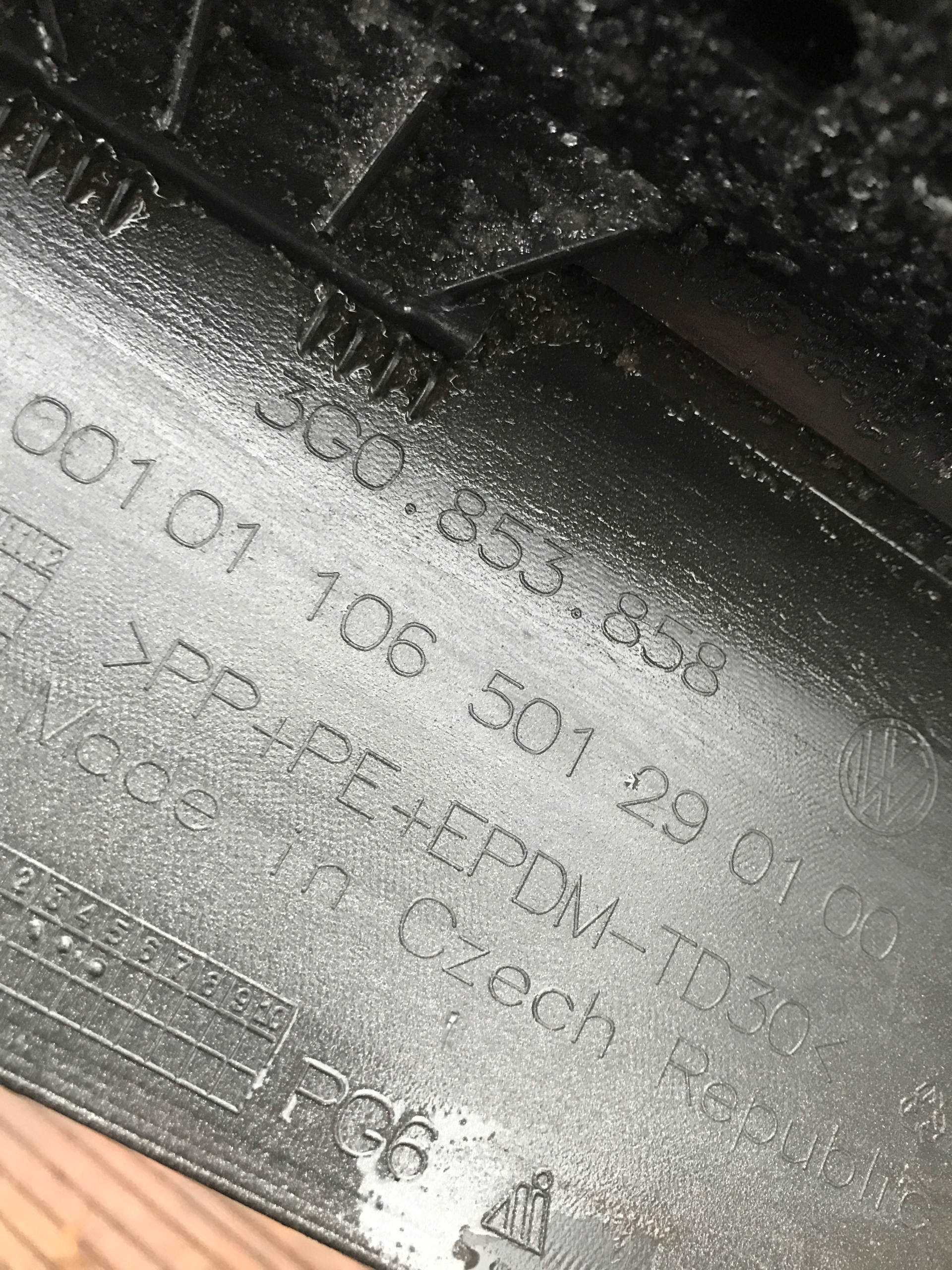 moulding threshold right VW PASSAT B8 3G0853858