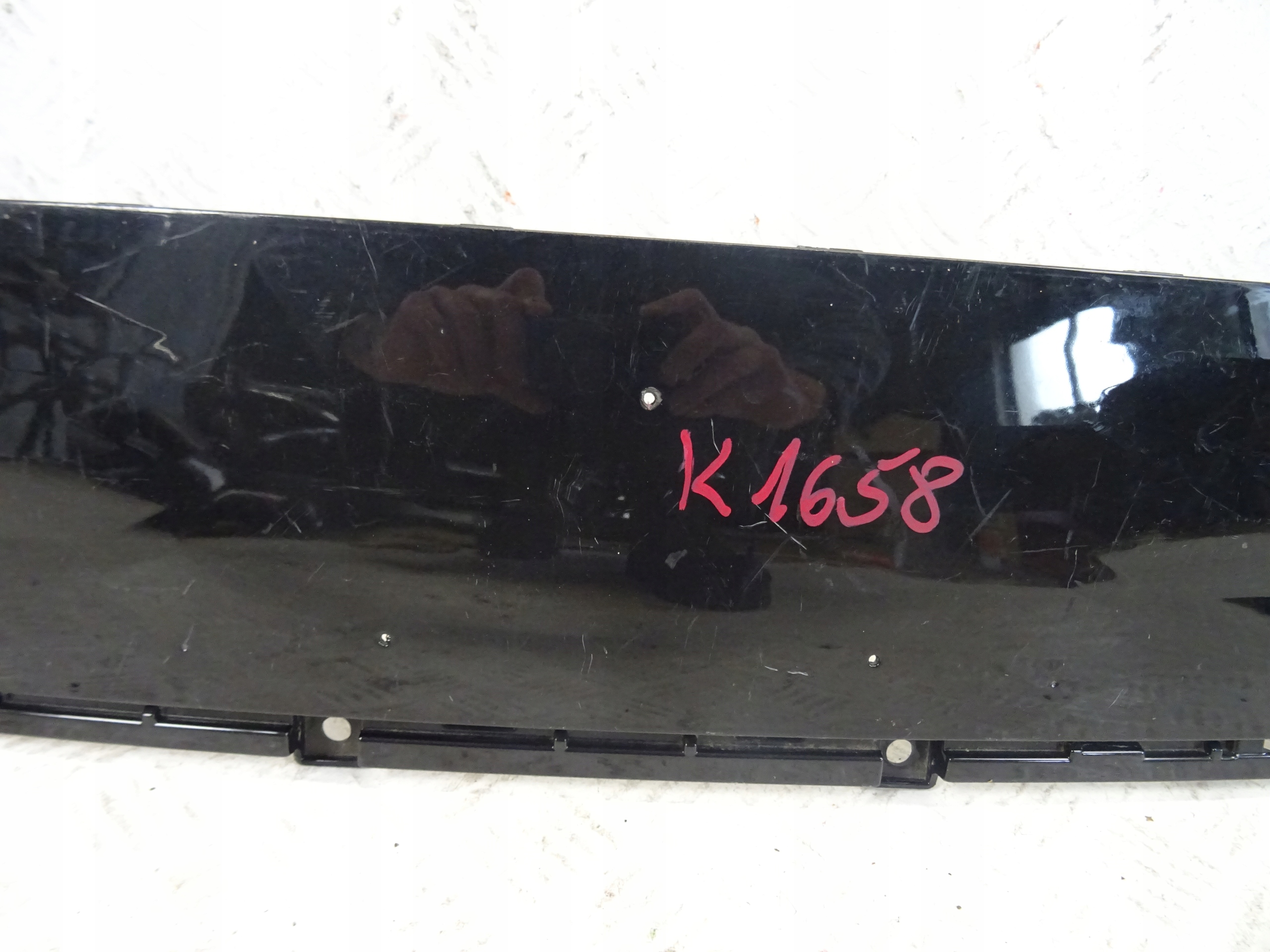 grid of a bumper front front KIA NIRO EV II 86536-AO000