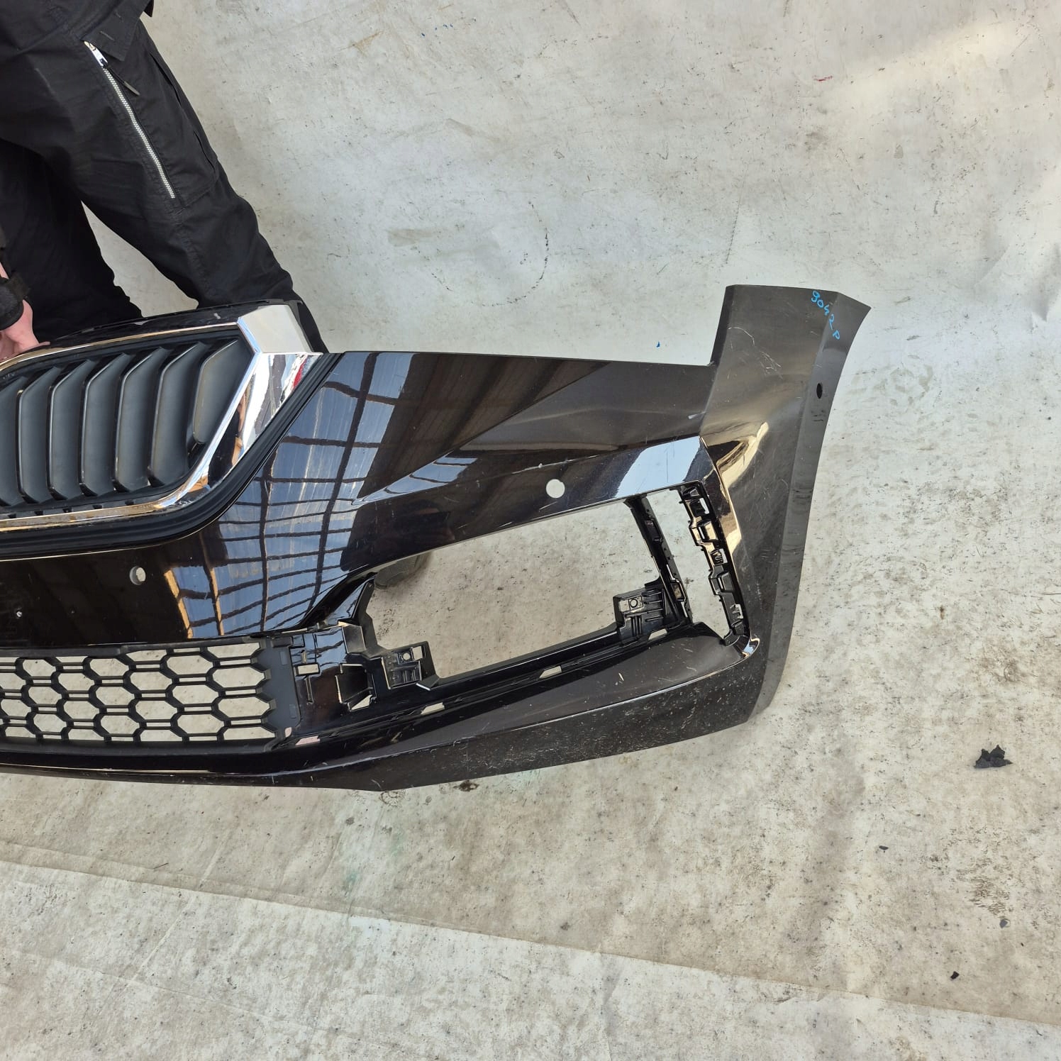 SKODA SCALA 19-23 bumper front front PDC