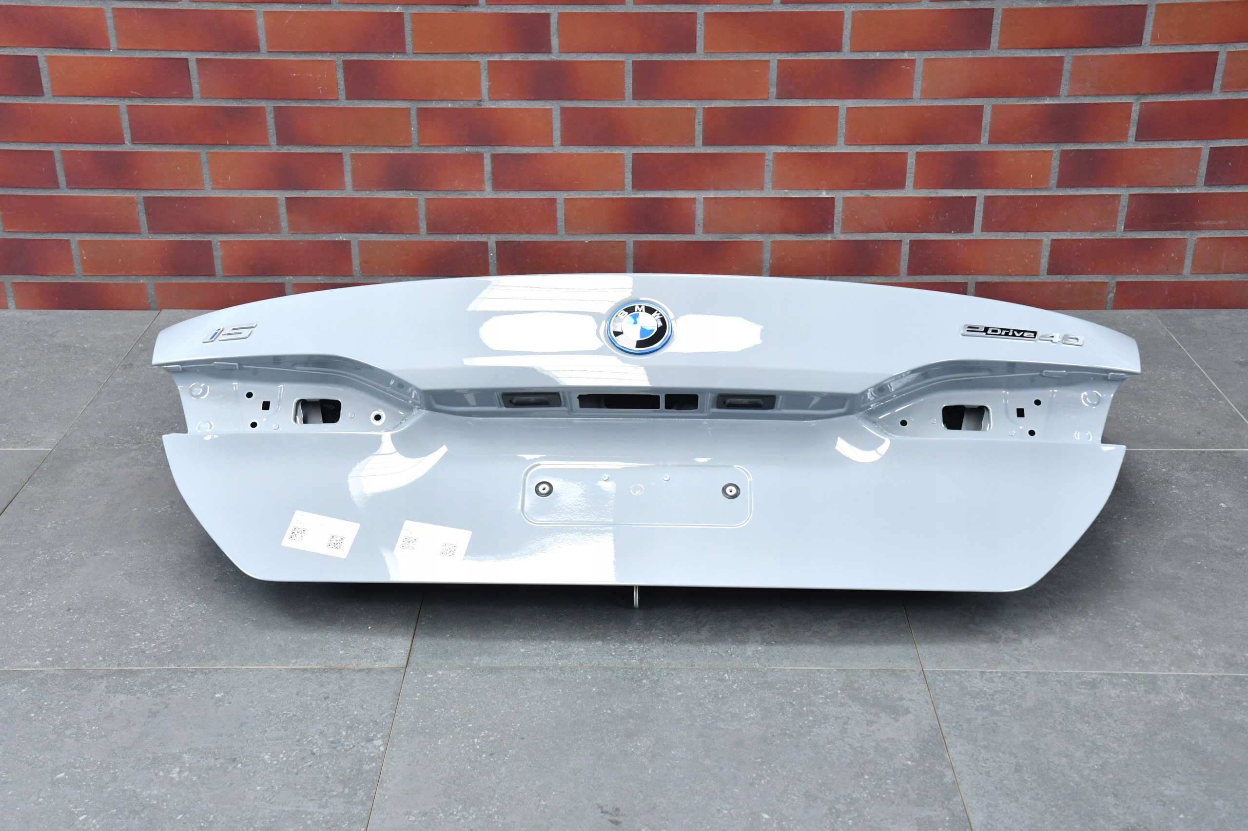 boot door rear BMW 5 G60 colour C4P BROOKLYN GRAU